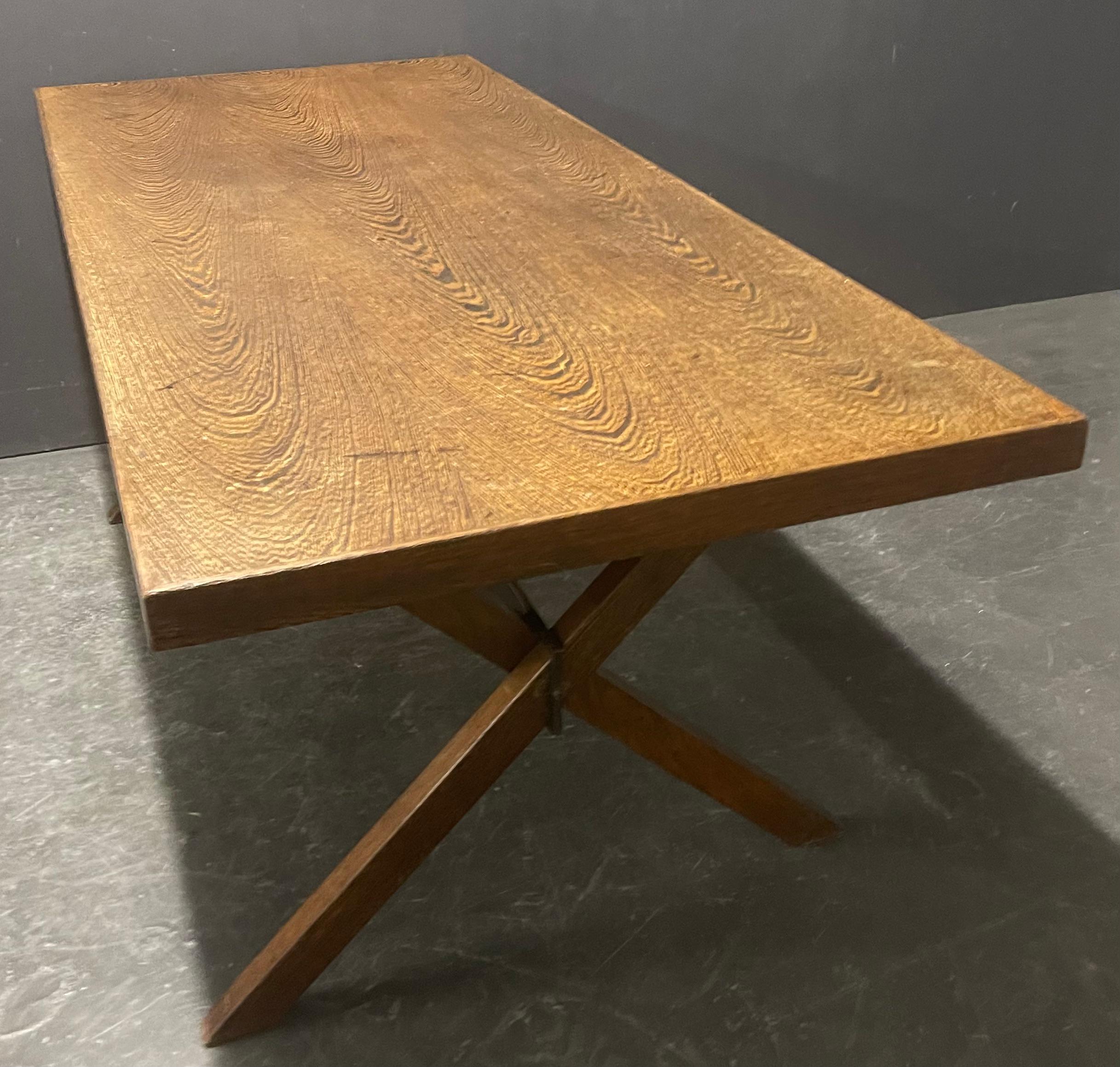 Mid-Century Modern Magnifique table ou bureau minimaliste en bois de wengé en vente
