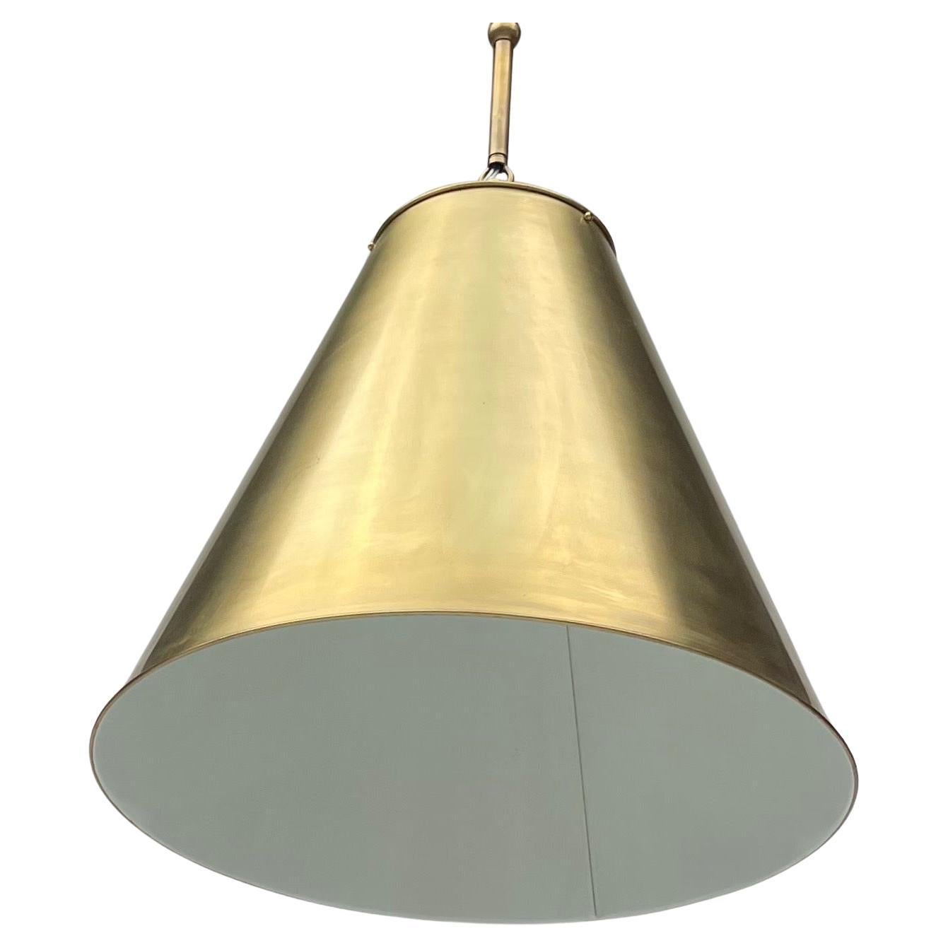 A Wonderful Modern Large Brass Bell Hanging Ceiling Chandelier Lantern Fixture With Edison Socket
Tel qu'illustré, la hauteur totale avec toutes les tiges est de 44