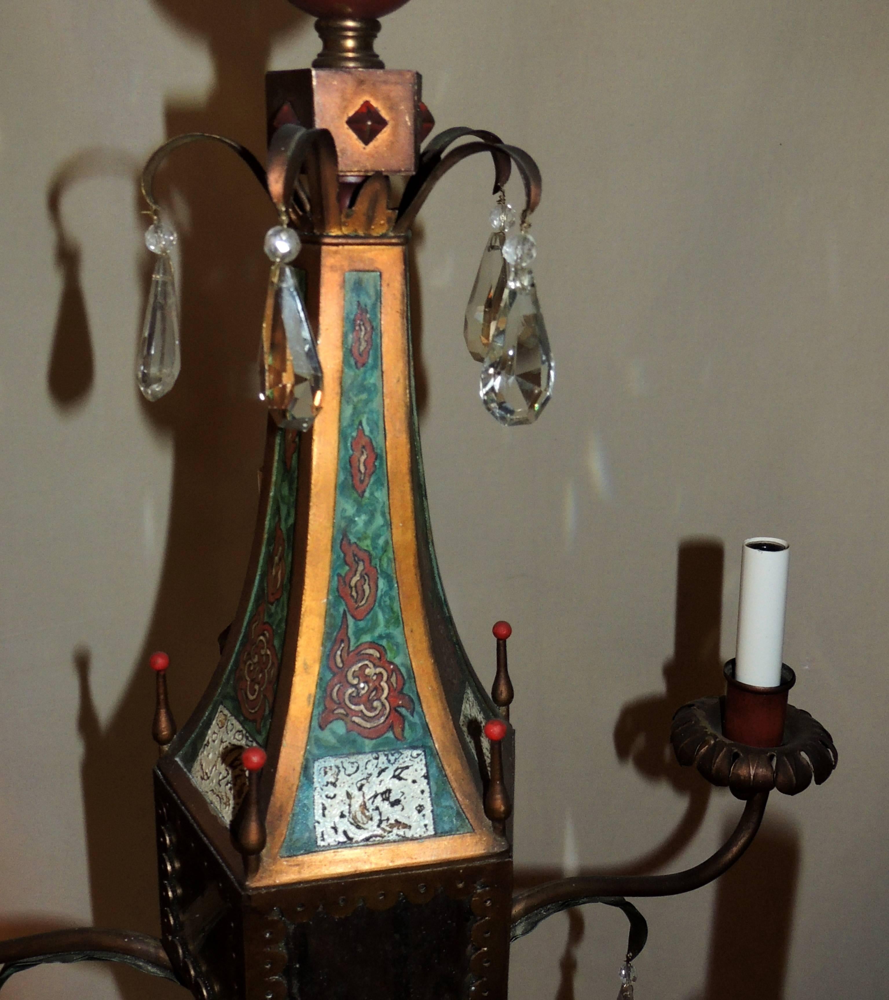 Peint à la main Merveilleux lustre marocain vintage en tôle Tole avec miroir en cristal peint à la main en vente