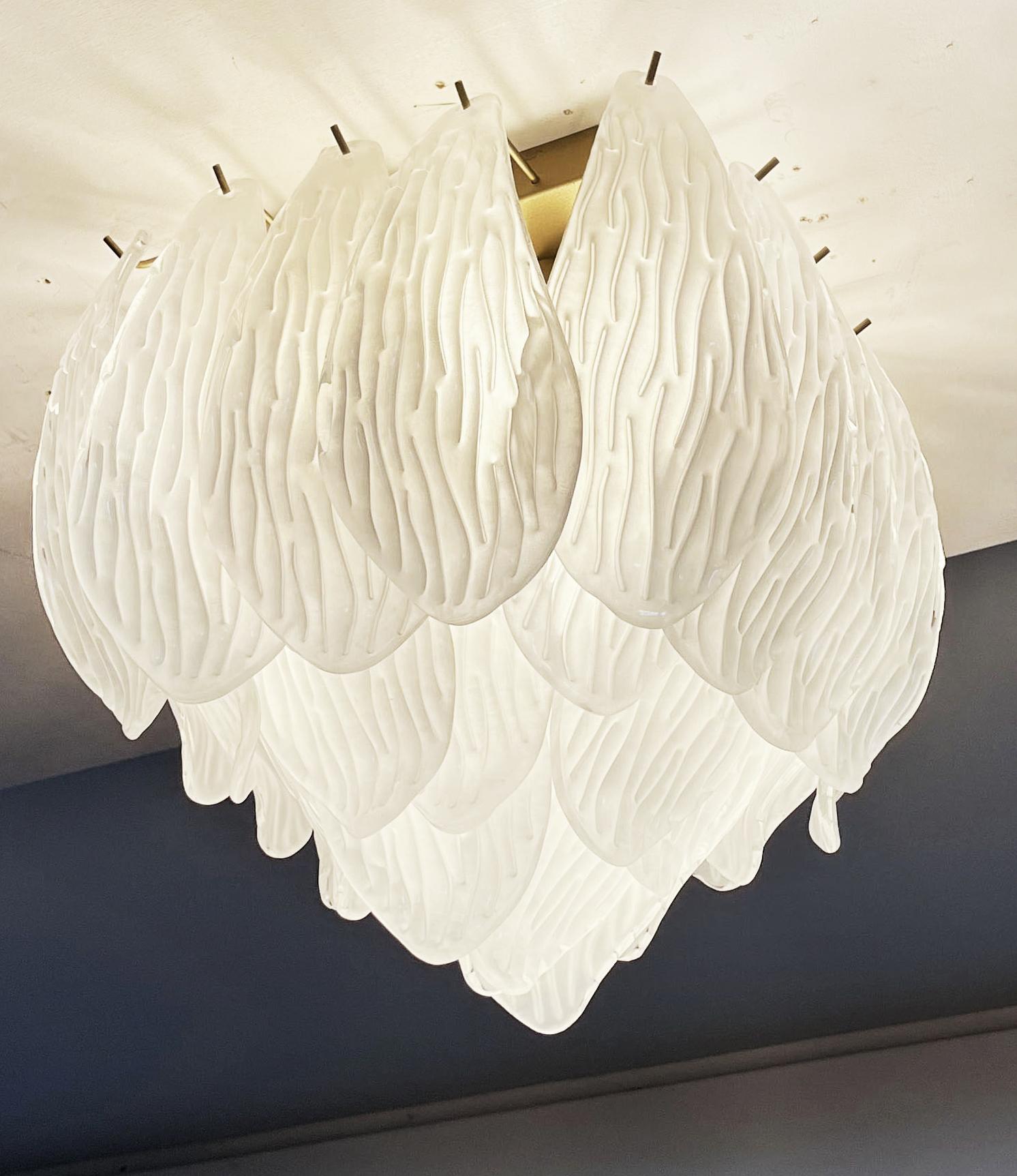 Wonderful Murano ceiling lamp - frosted carved glass leaves For Sale 3