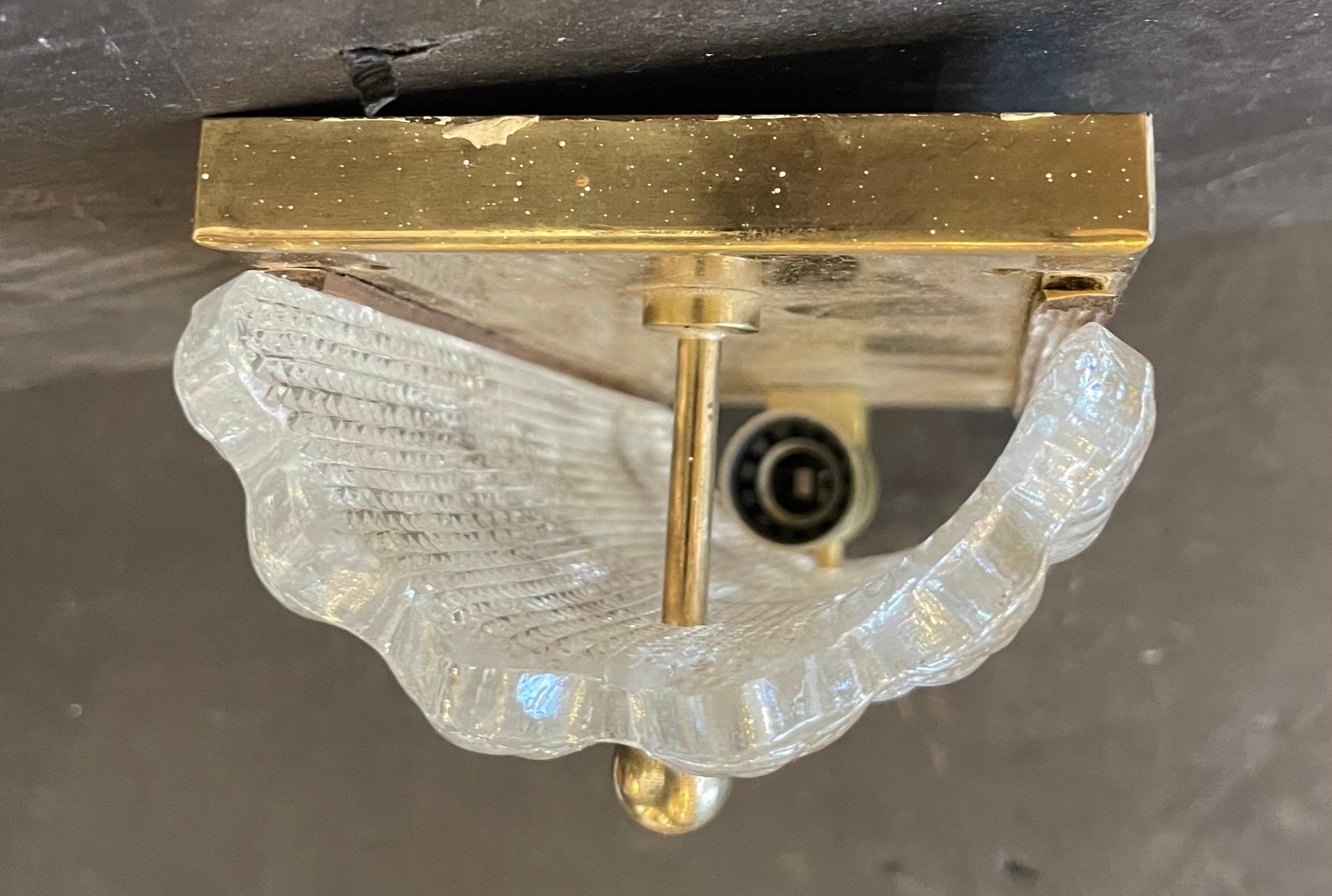 20ième siècle Merveilleuse applique simple en verre d'art clair de Murano et en laiton poli Carl Fagerlund en vente