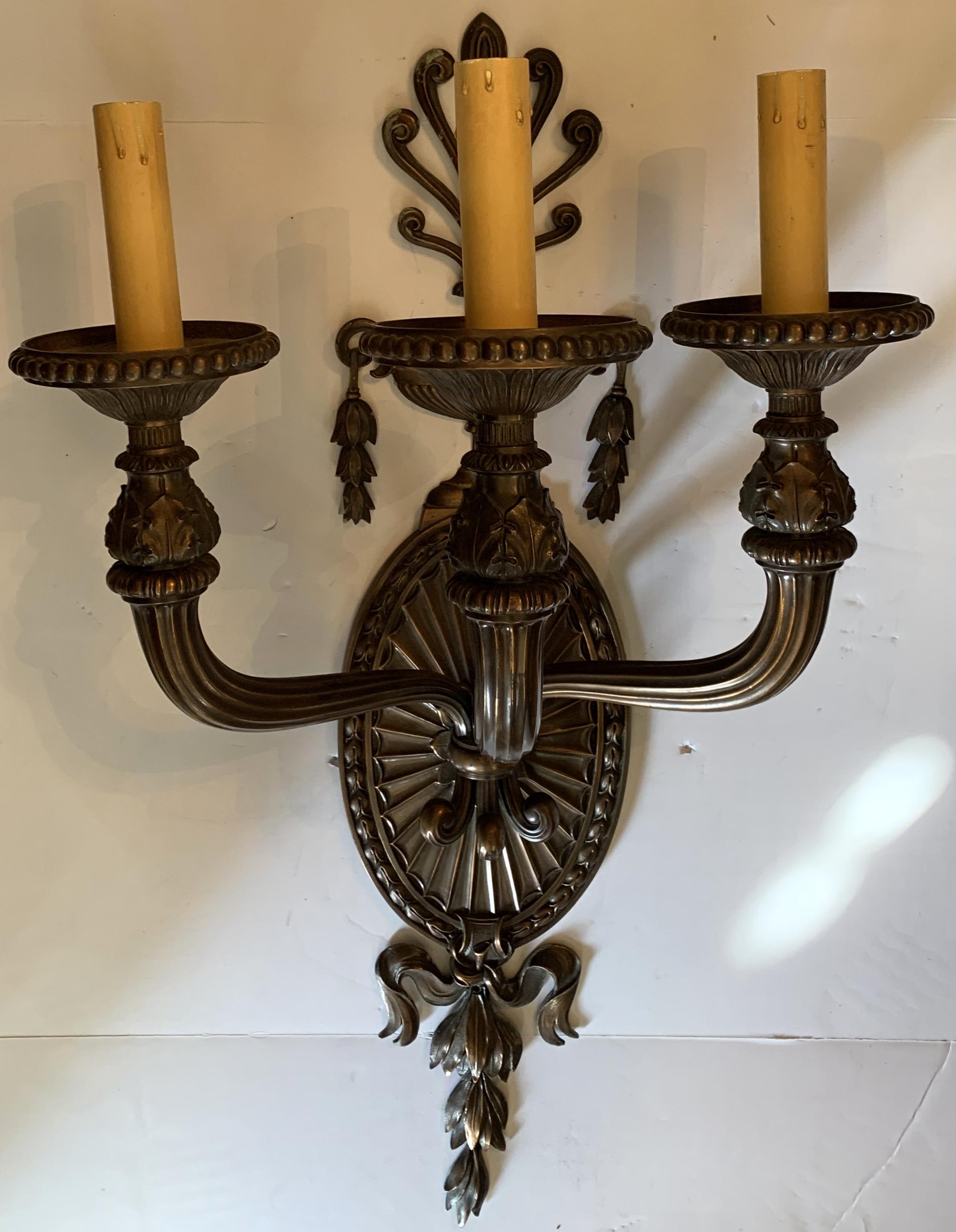 American Wonderful Neoclassical Patinated Bronze Large Urn 3-Light Caldwell Sconces, Pair For Sale
