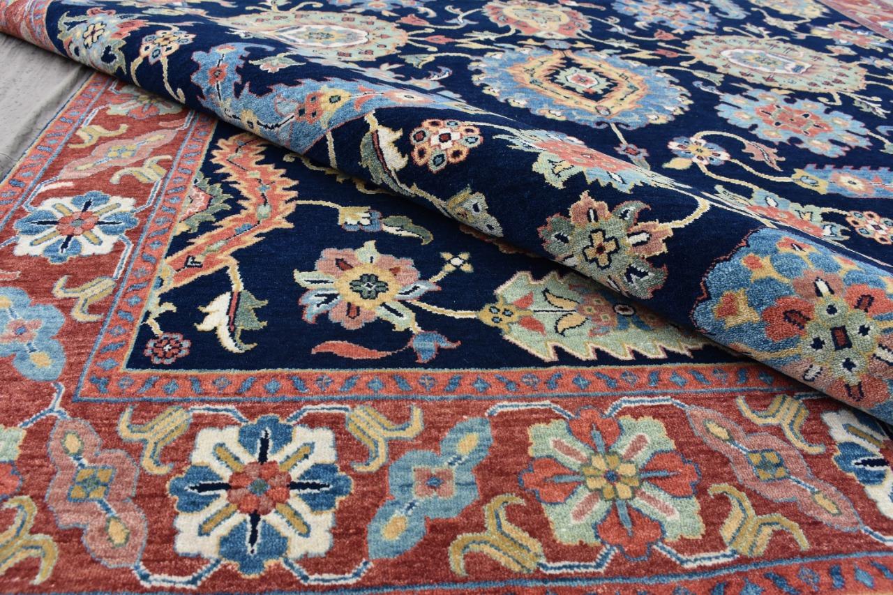 Wonderful New Indian traditional Rug In New Condition For Sale In Saint Ouen, FR