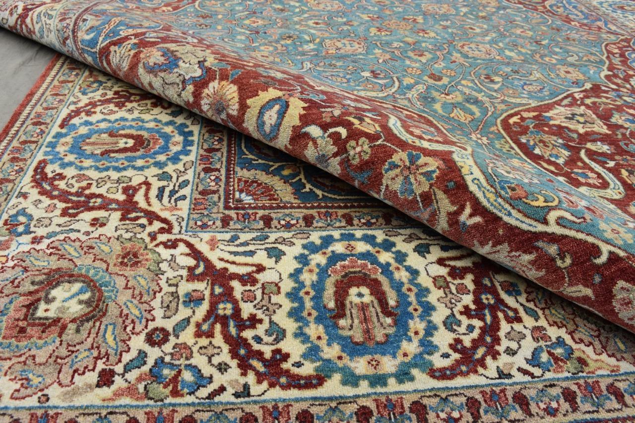 Hand-Knotted Wonderful New Indian Traditional Rug For Sale