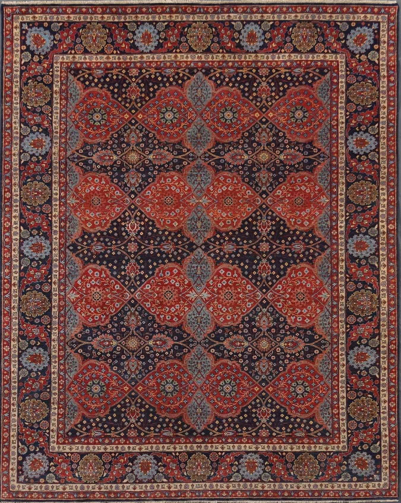 Un bel tappeto nuovo con un bel disegno persiano e bei colori, interamente annodato a mano con velluto di lana su base di cotone.