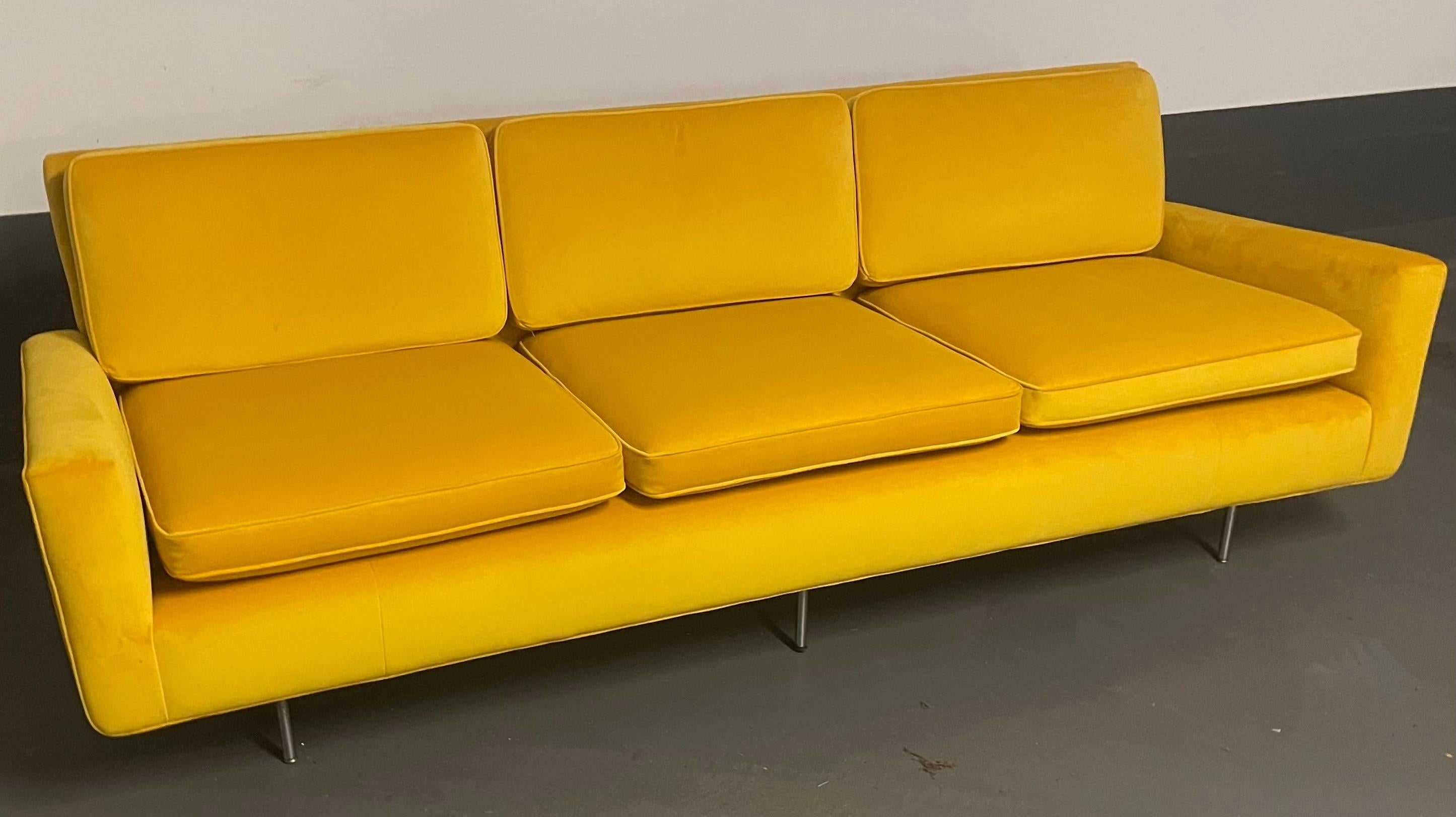 German Wonderful No. 26 Sofa by Florence Knoll for Knoll International For Sale