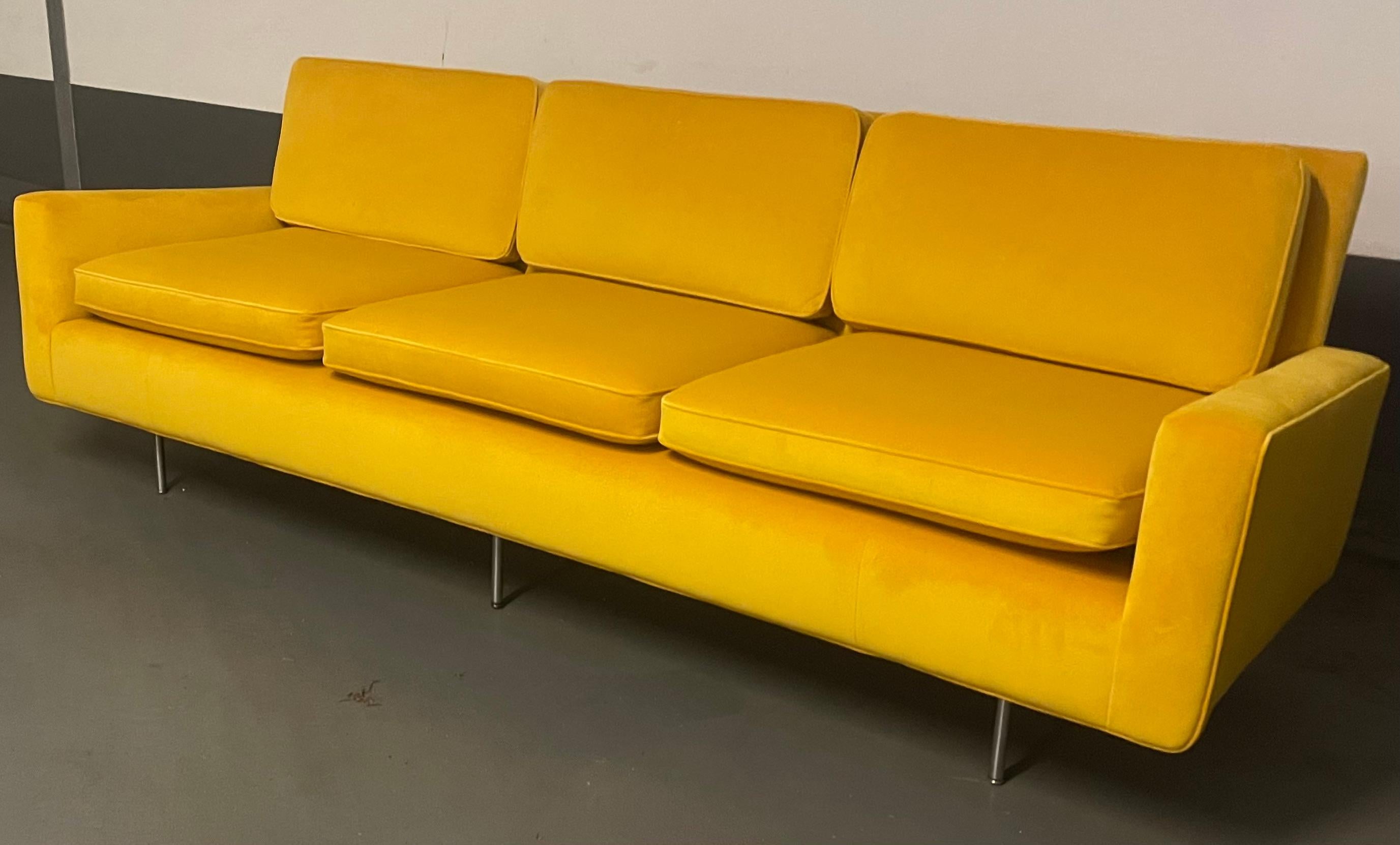 Wonderful No. 26 Sofa by Florence Knoll for Knoll International In Good Condition For Sale In Munich, DE