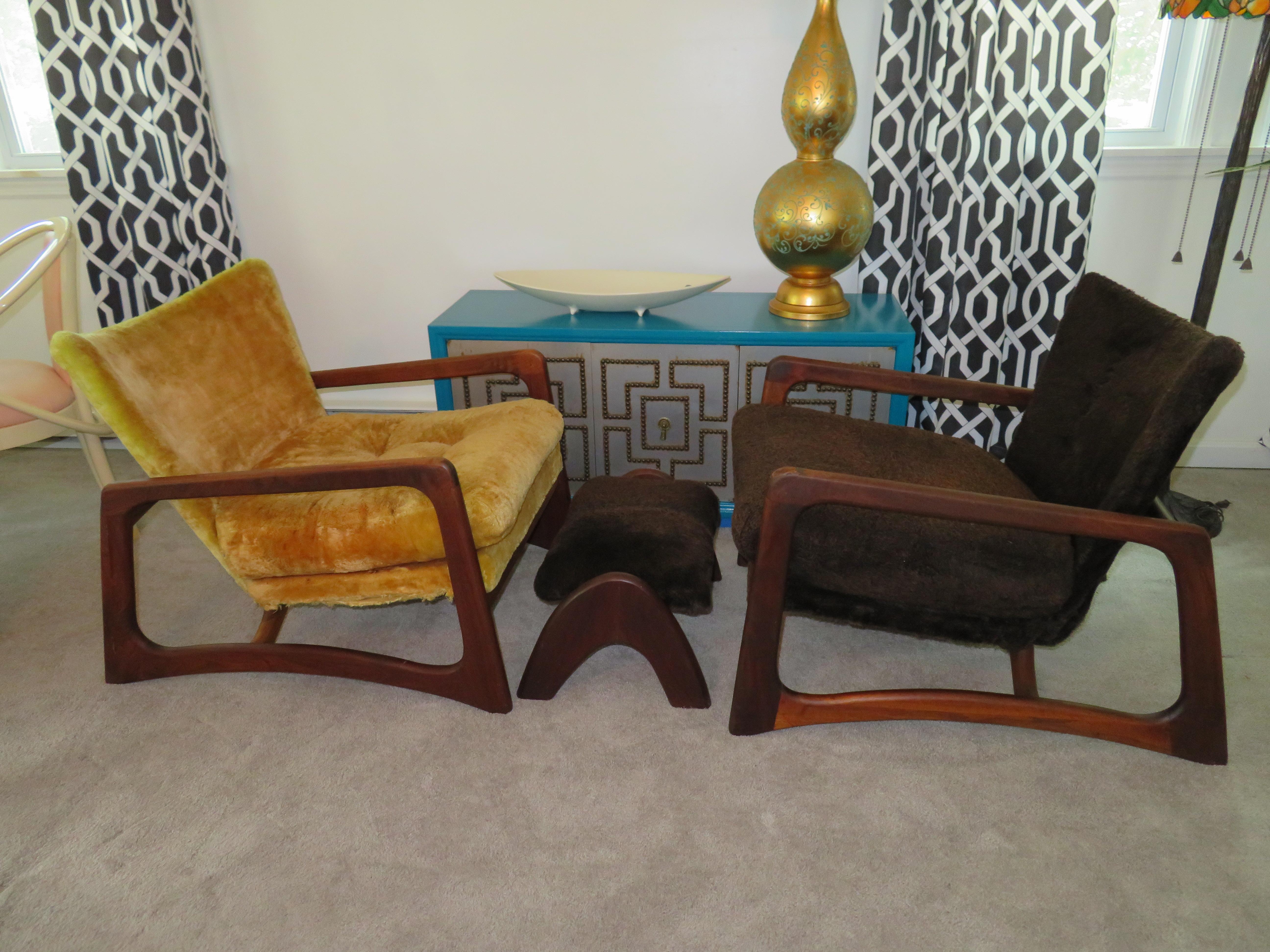Wonderful Pair of Adrian Pearsall Sculptural Walnut Lounge Chairs plus Ottoman For Sale 8
