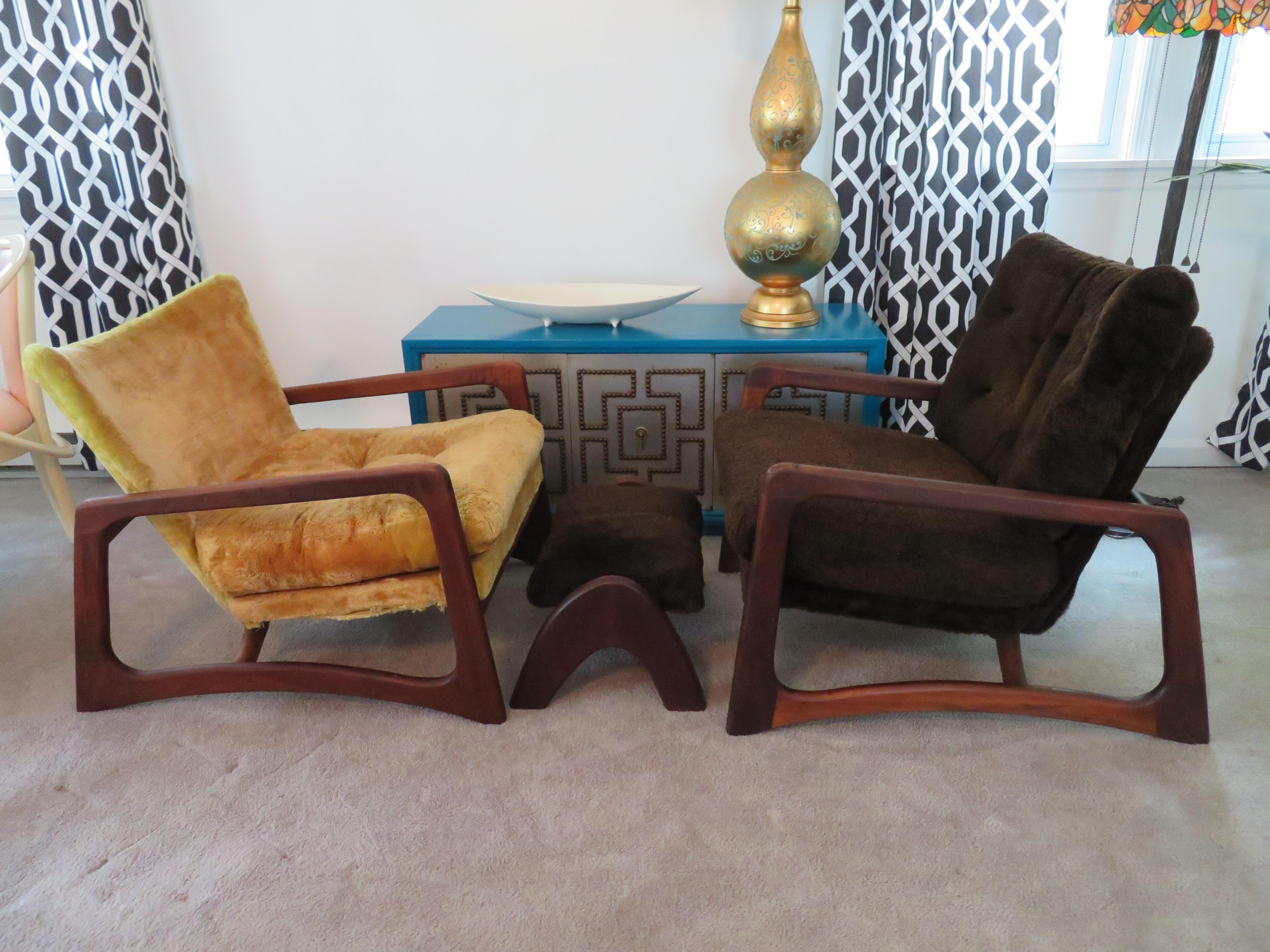 American Wonderful Pair of Adrian Pearsall Sculptural Walnut Lounge Chairs plus Ottoman For Sale