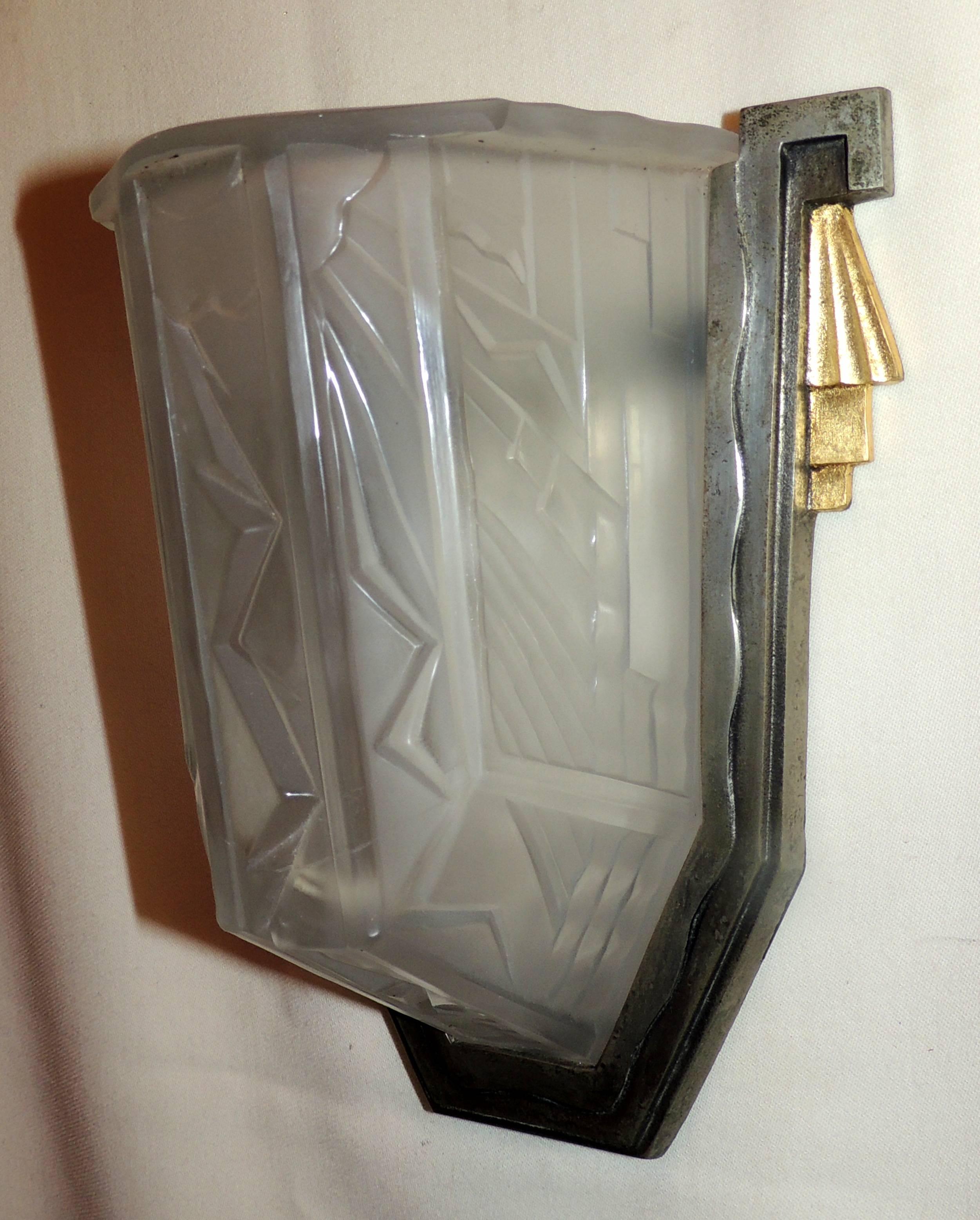 Early 20th Century Wonderful Pair of Art Deco Frosted Glass Brushed Nickel Gilt Bronze Wall Sconces