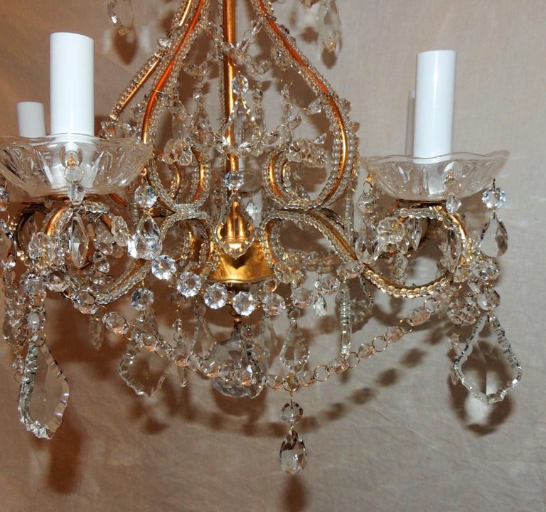 Wunderbare Paar Perlen Gold vergoldet italienischen Kristall-Kronleuchter  Fünf-Licht-Leuchten im Angebot bei 1stDibs