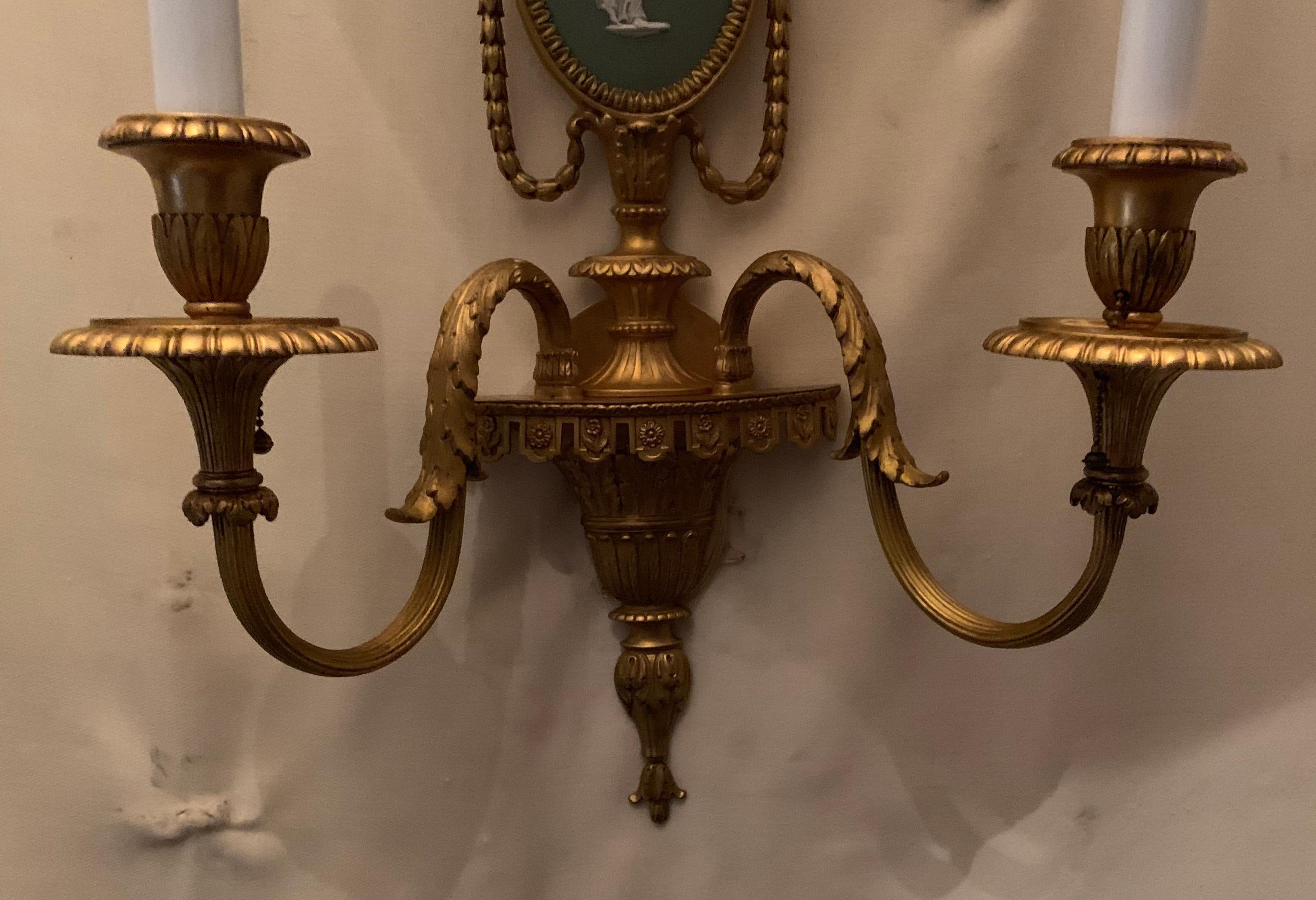 Wonderful Pair Caldwell Green Wedgwood Doré Bronze Ormolu Neoclassical Sconces In Good Condition In Roslyn, NY