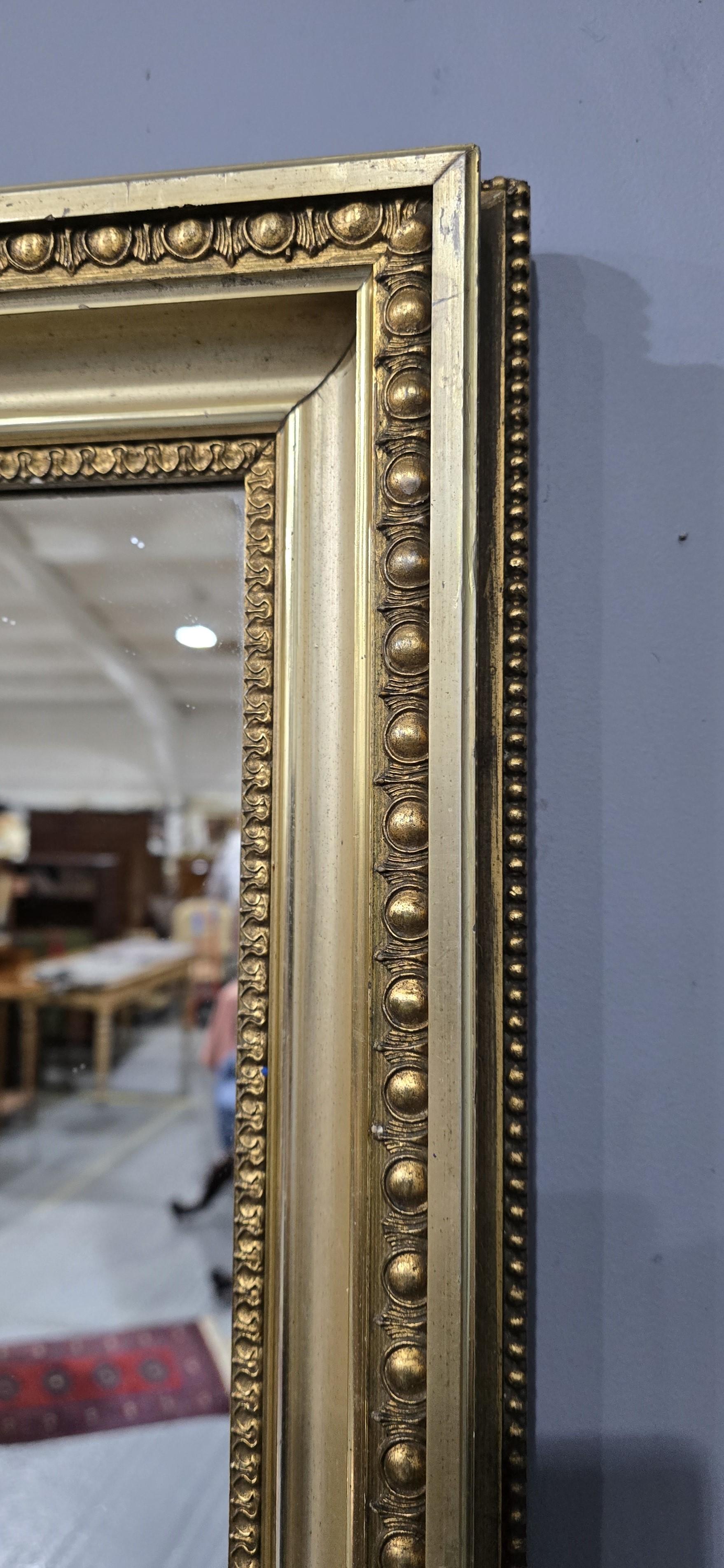 XIX secolo Meravigliosa coppia di specchi dorati vittoriani inglesi in vendita