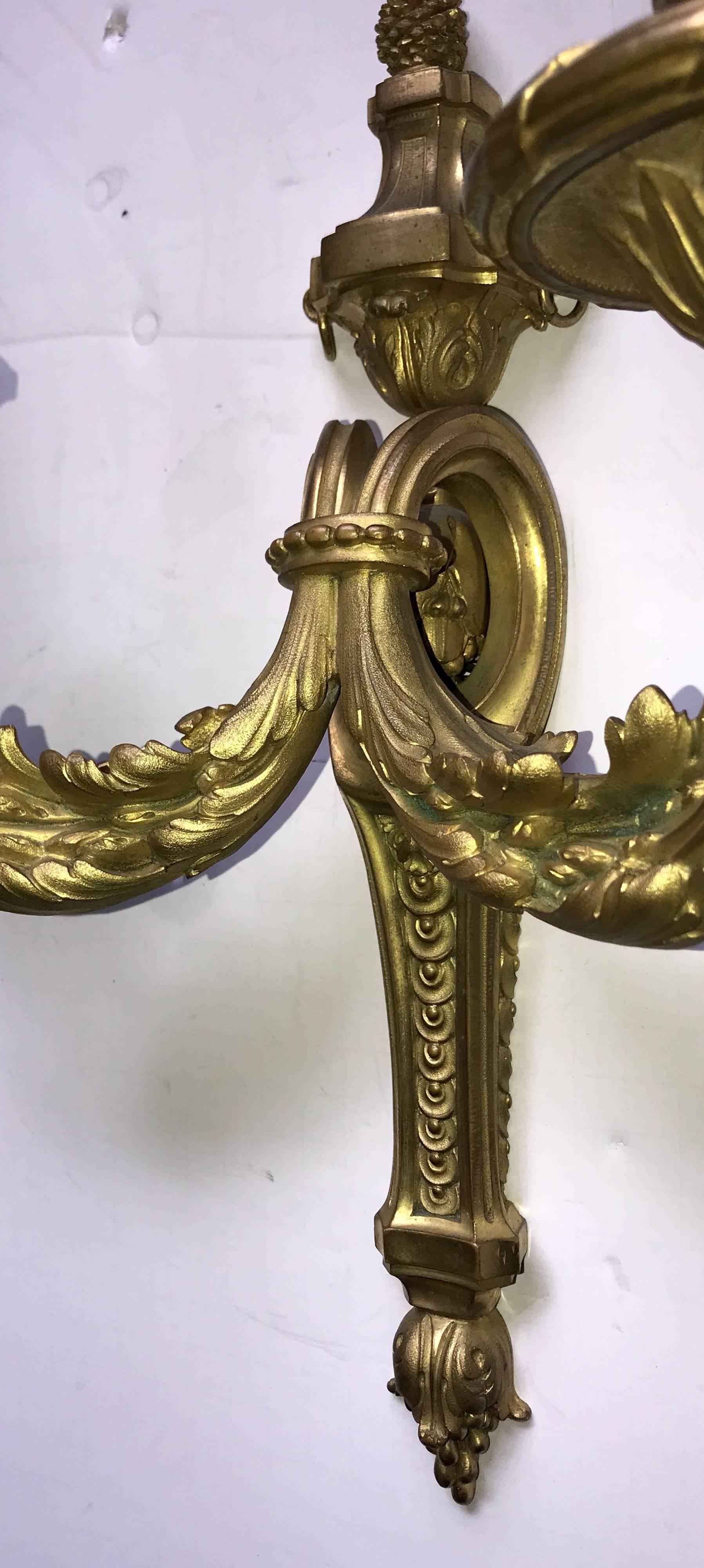 Wonderful Pair French Bronze Neoclassical Caldwell Regency Urn Filigree Sconces For Sale 2