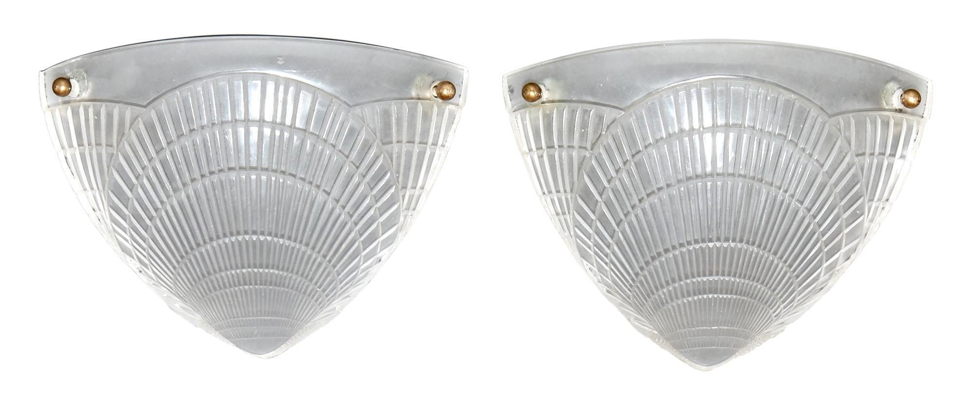 Art Deco Wonderful Pair Lalique Molded Frosted Art Glass Coquilles Shell Wall Sconces