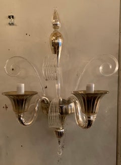 Meravigliosa coppia Lorin Marsh Due candelabri in vetro di Murano con tonalità argento