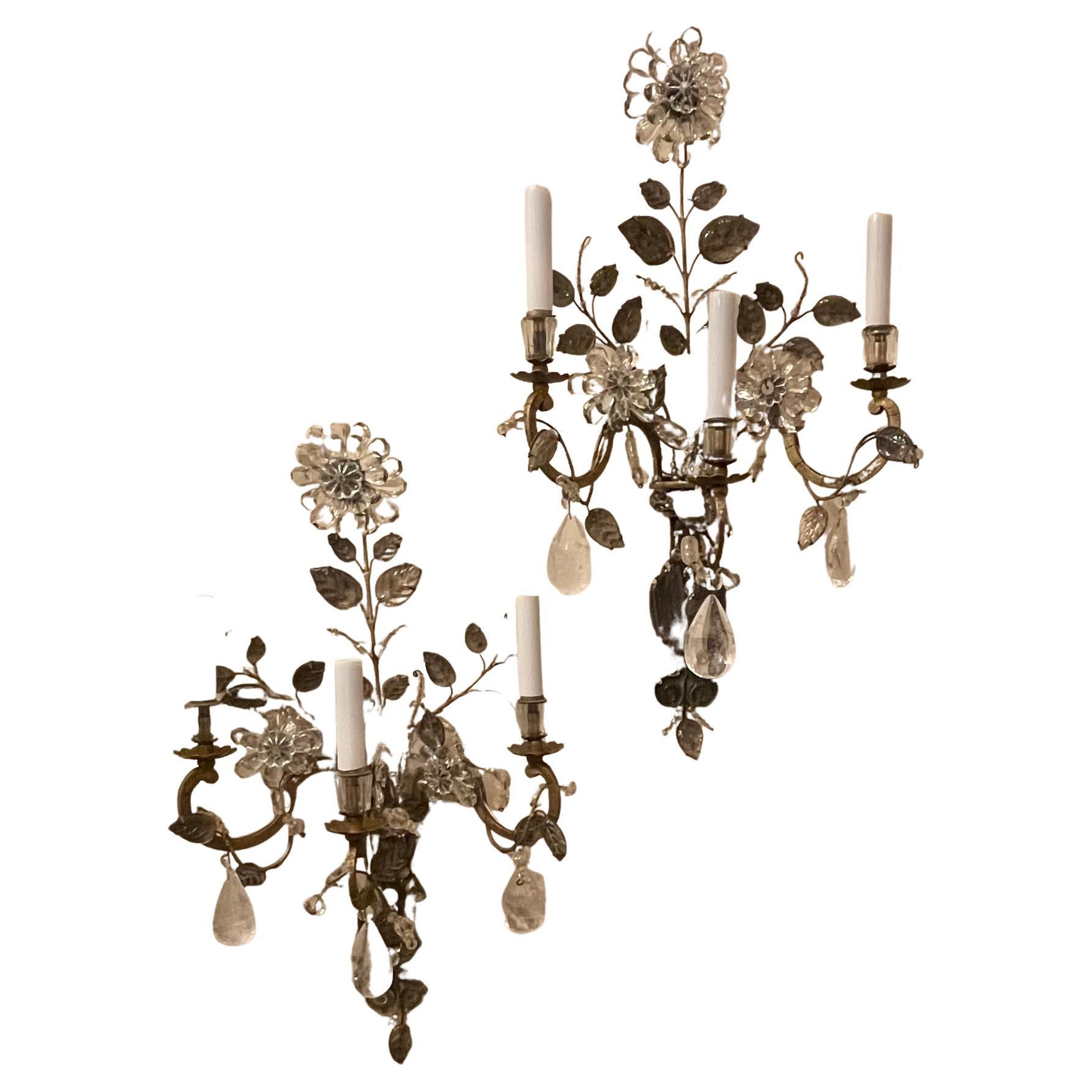 Wunderschönes Paar Maison Baguès Bergquarz Kristall Perlen 3 Arm Urne Blume Sconces