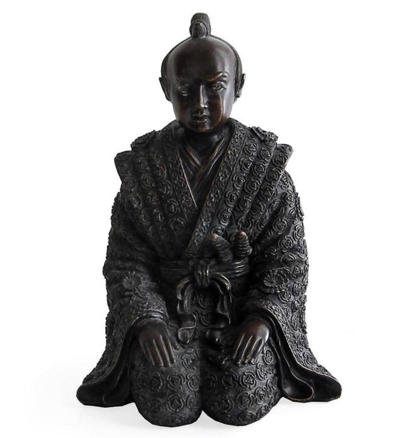 Merveilleuse paire de sculptures japonaises en bronze de Samaraui Geisha de Maitland-Smith Bon état - En vente à Roslyn, NY