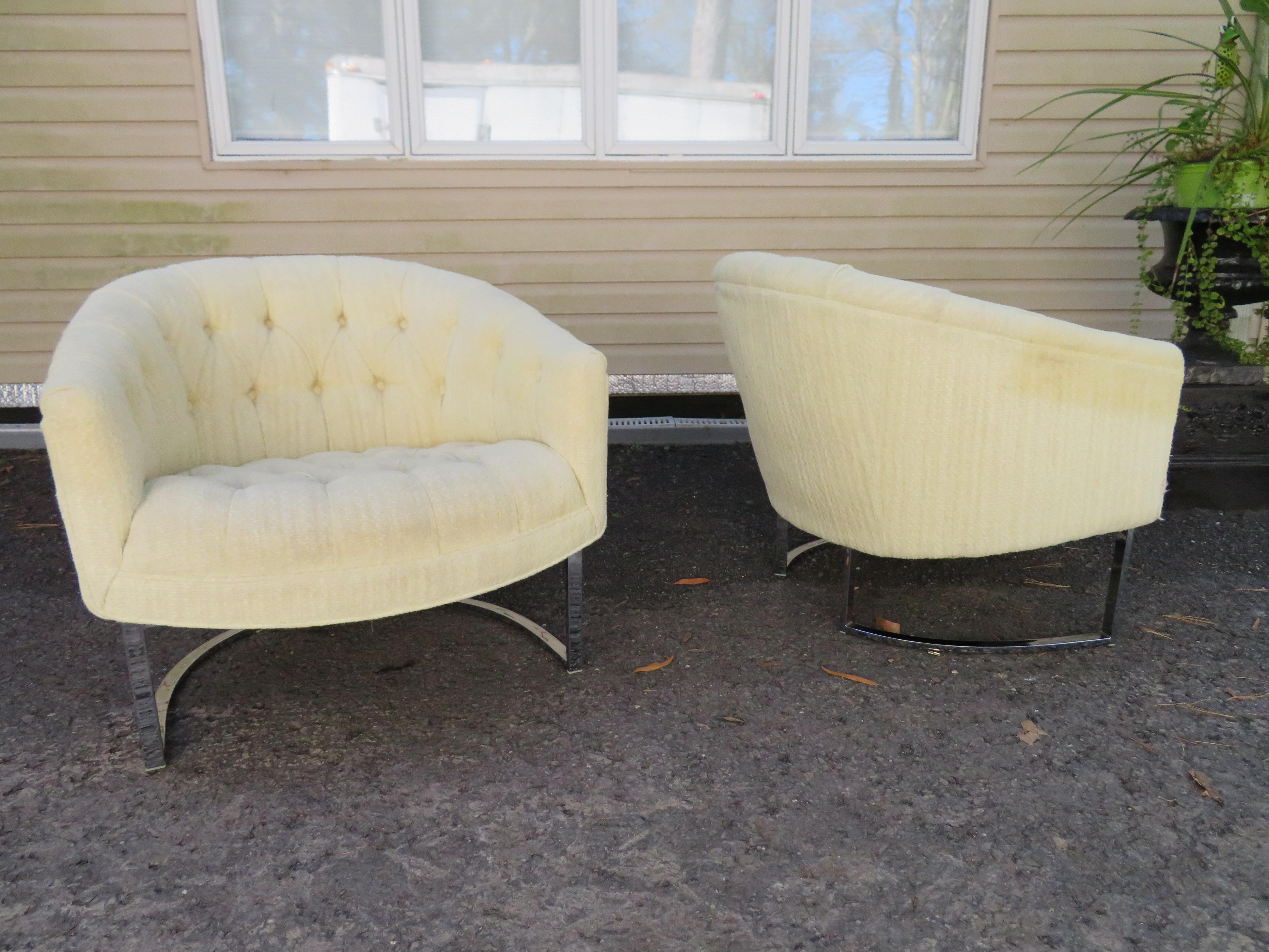Wonderful Pair of Milo Baughman Style Tufted Barrel Back Chrome Tub Chairs For Sale 8