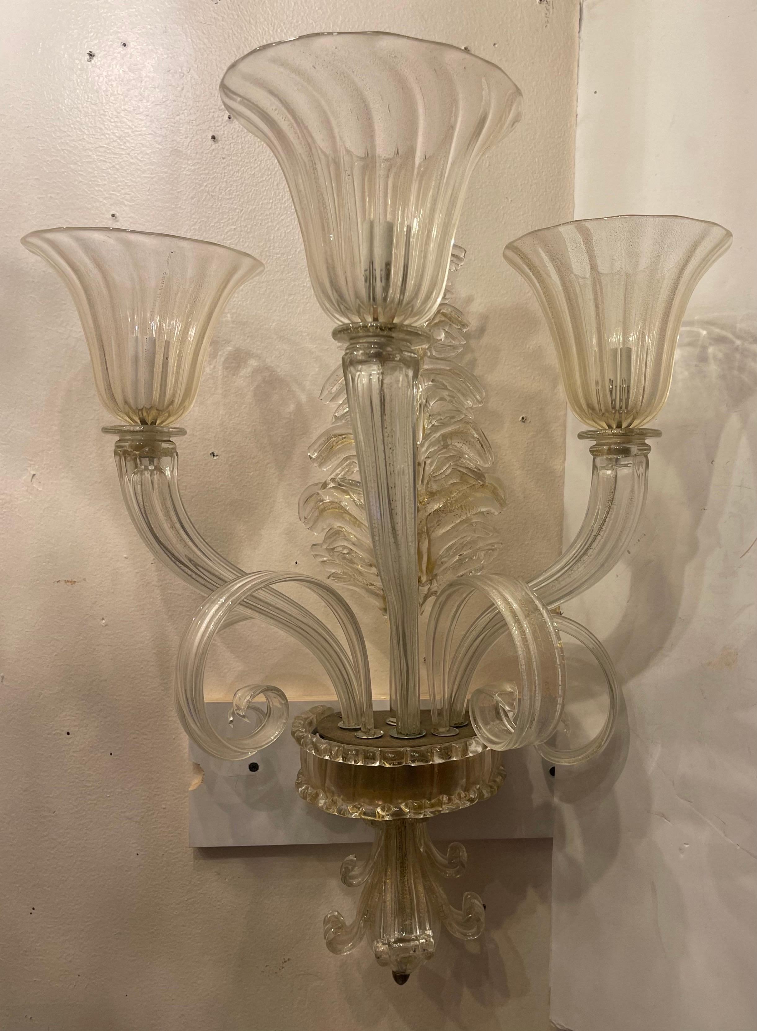 Meravigliosa coppia di lampade a tre bracci in vetro soffiato d'oro di Murano Ercole Barovier in vendita 1