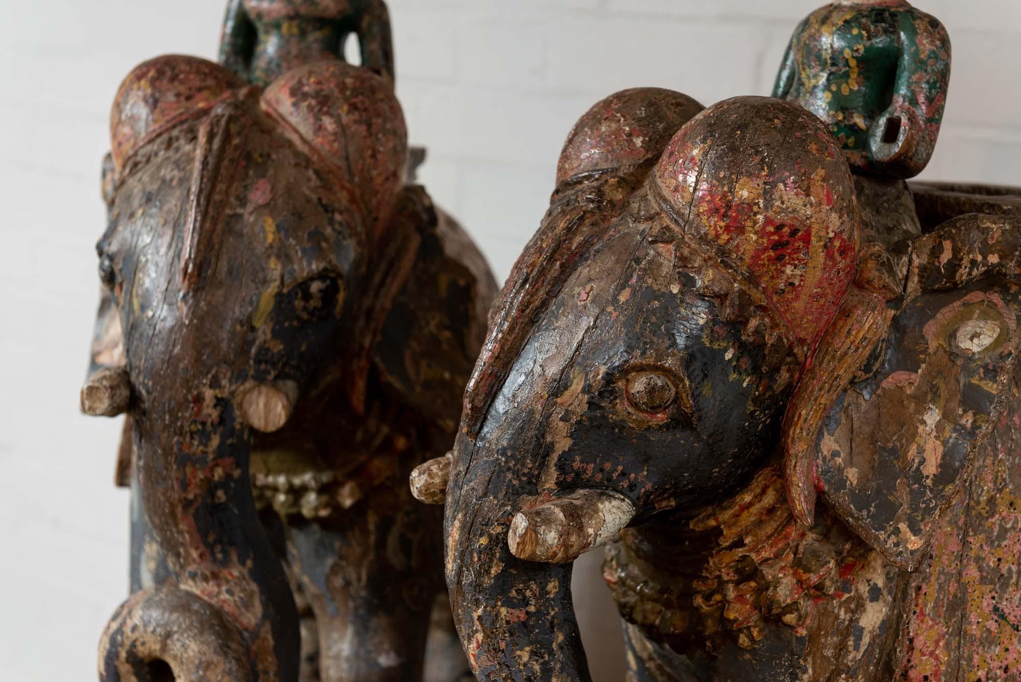 Wonderful Pair of 19th Century Original Painted Elephants from Rajasthan In Good Condition For Sale In London, GB