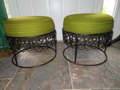 Ein wunderschönes Paar schmiedeeiserne Hocker von Arthur Umanoff, Mid-Century Modern