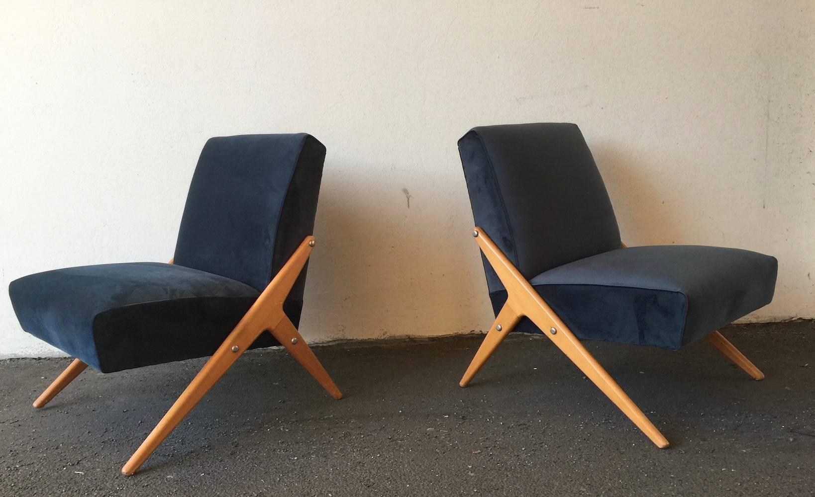 Wonderful Pair of Italian Lounge Chairs Attributed to Mario Gottardi For Sale 1