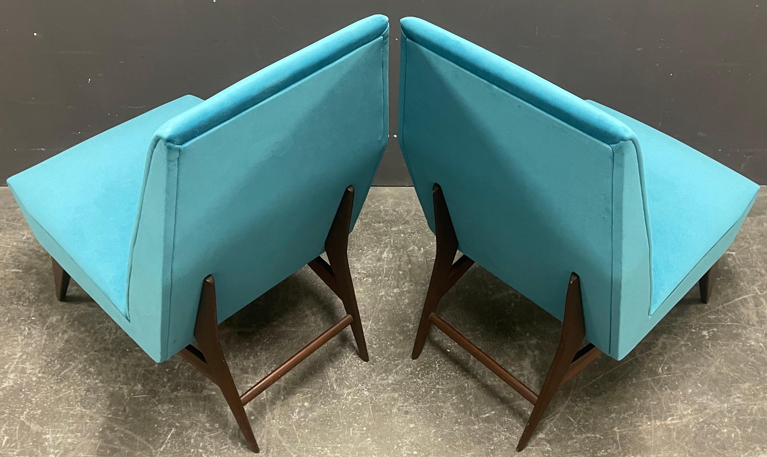 wonderful pair of lounge chairs from brazil For Sale 3