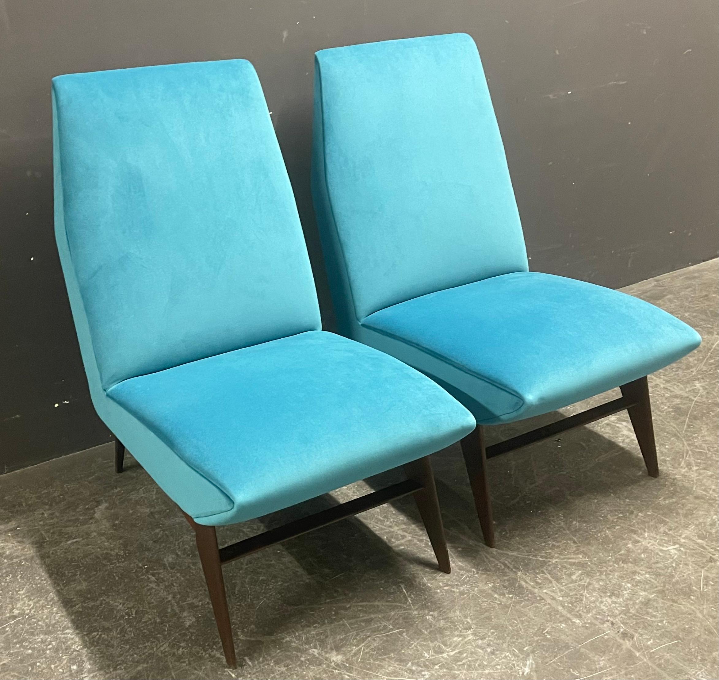Mid-Century Modern wonderful pair of lounge chairs from brazil For Sale