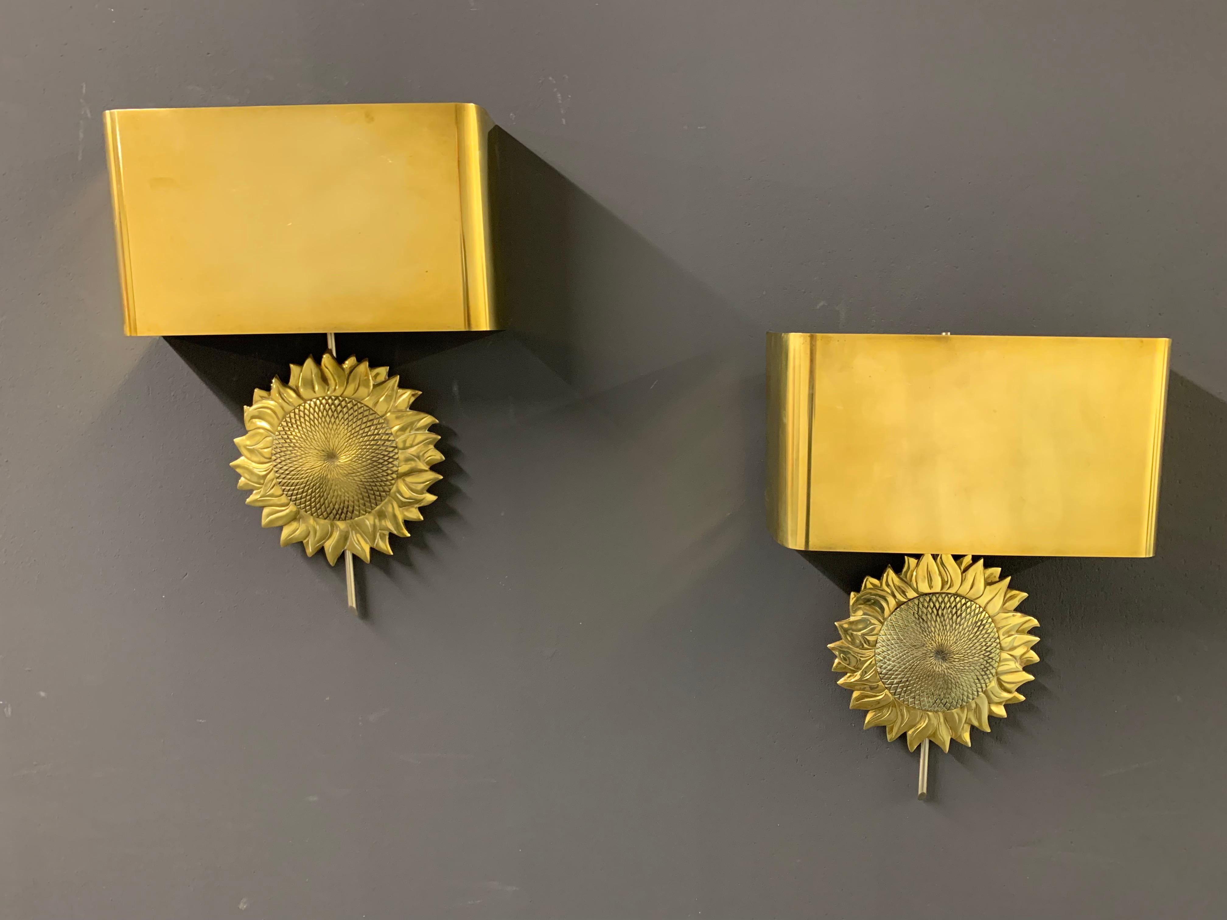Wonderful Pair of Tournesol Wall Scones by Maison Charles In Fair Condition For Sale In Munich, DE