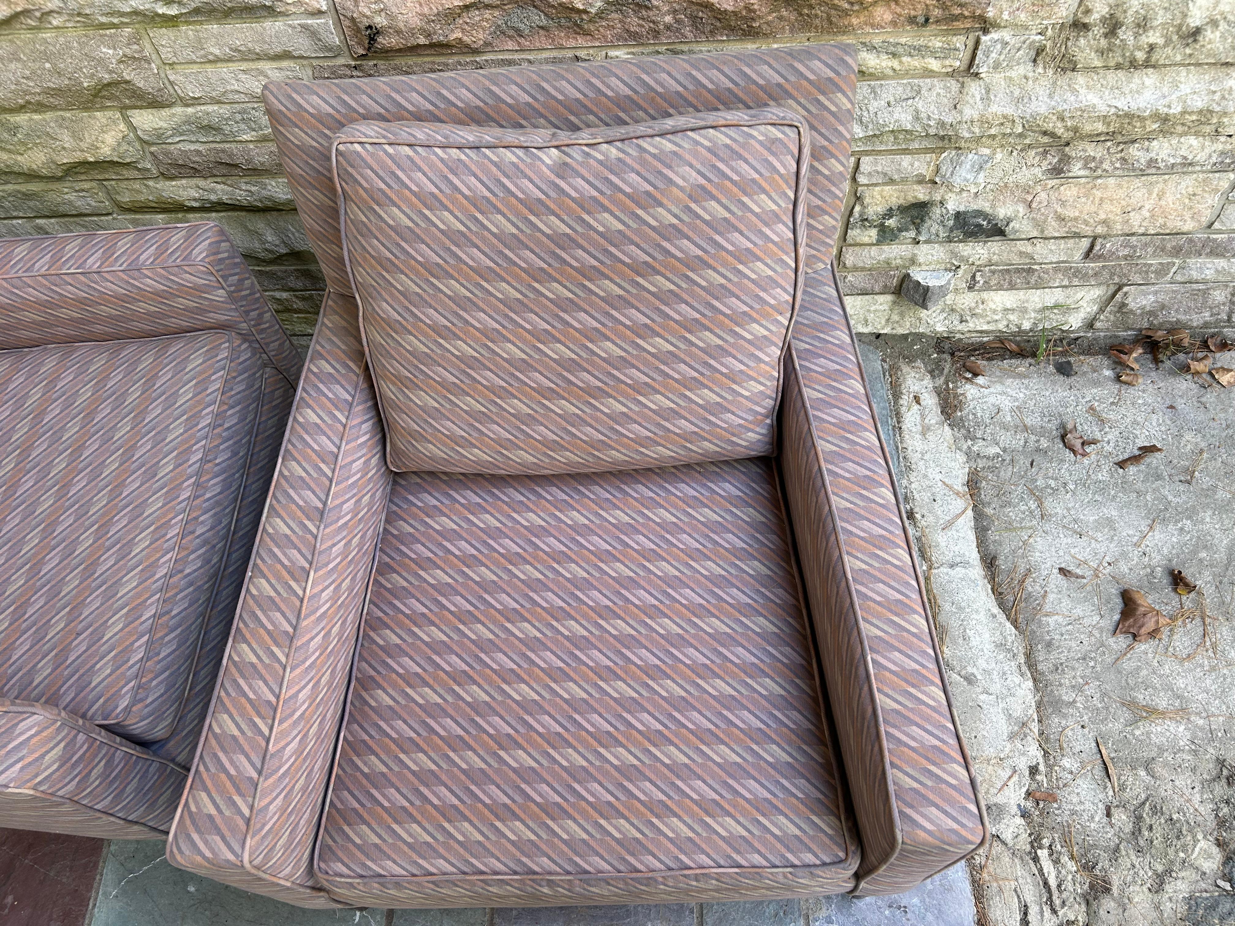 Wunderbares Paar Paul McCobb Lounge Chairs Directional Model No. 302, Mitte des Jahrhunderts im Angebot 1