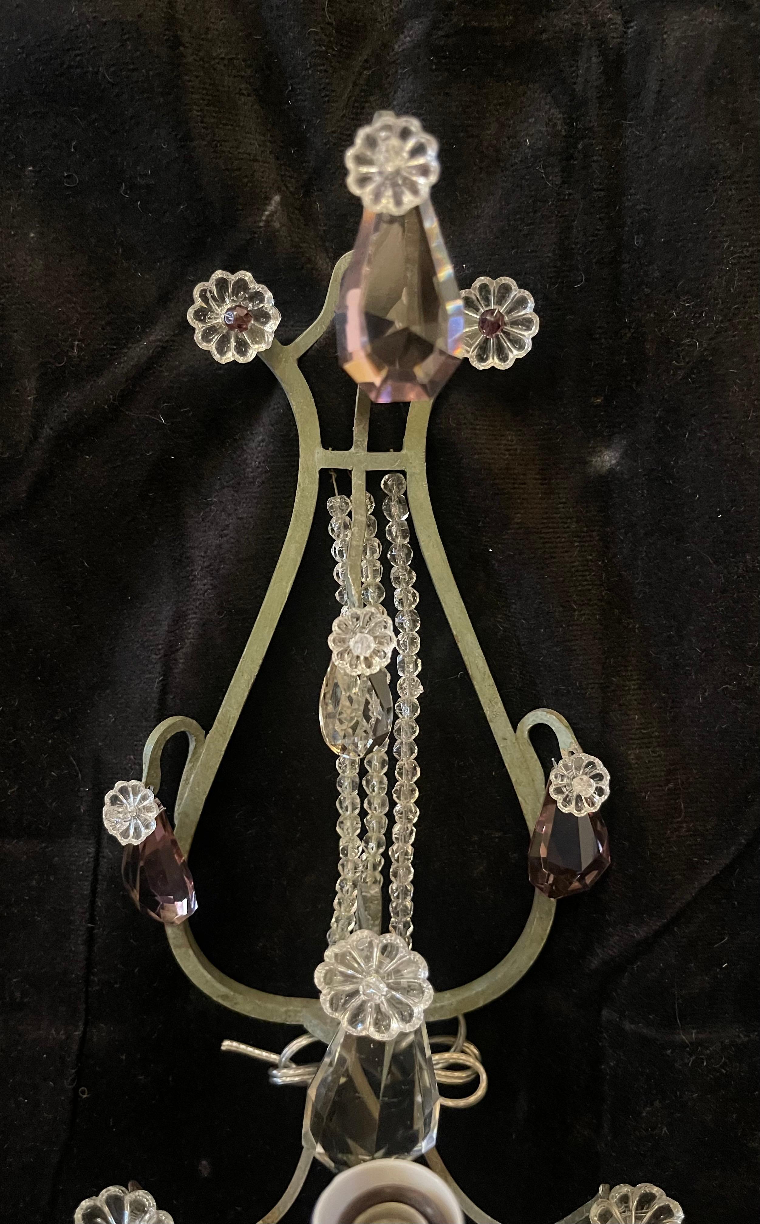 Maravillosa Pareja Petite Maison Bagues Candelabros de Cristal Amatista Arpa de Cuentas Verde siglo XX en venta