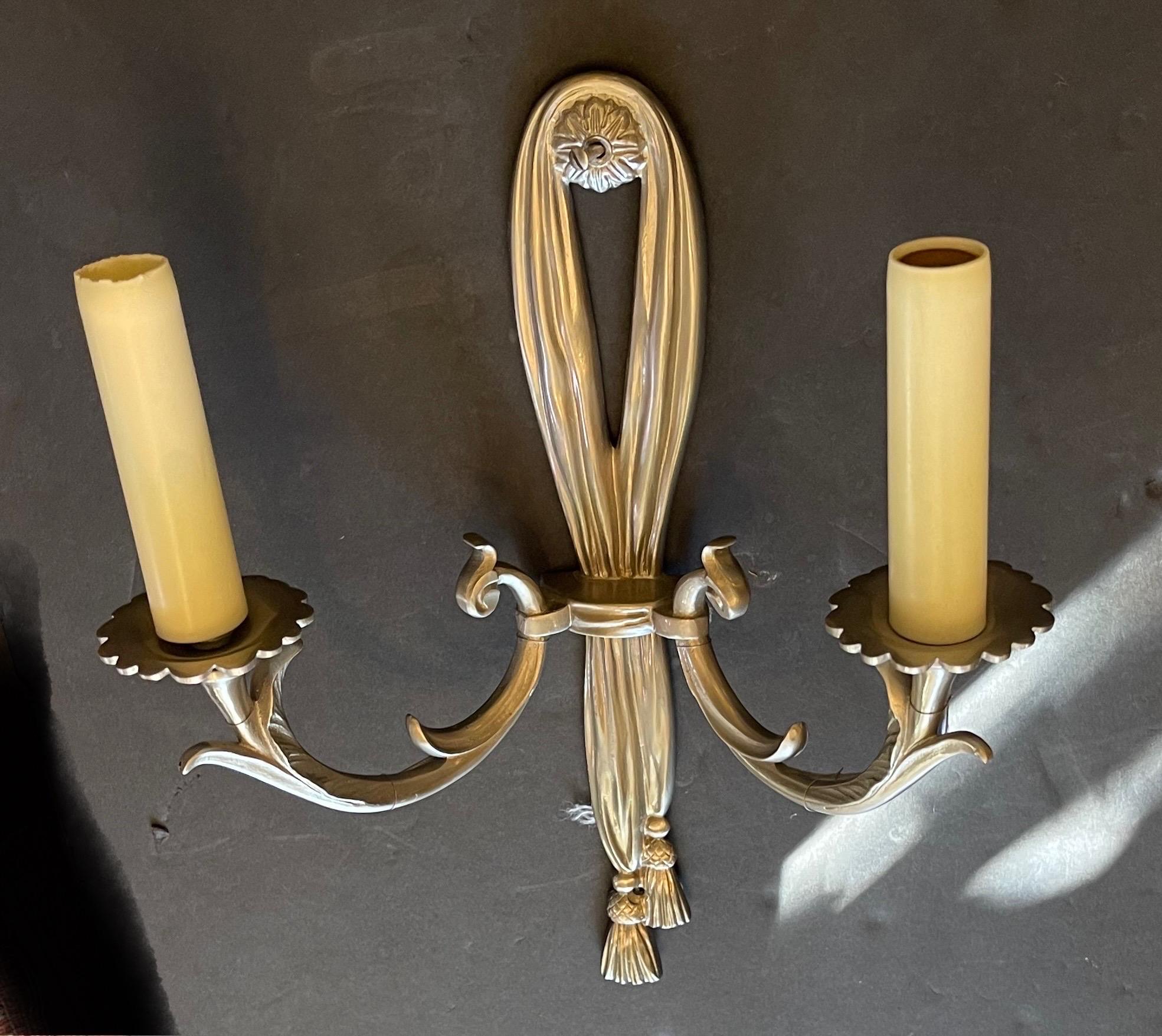 Belle Époque Wonderful Pair Silver Gilt Bronze Sherle Wagner Two-Light Ribbon Tassel Sconces en vente