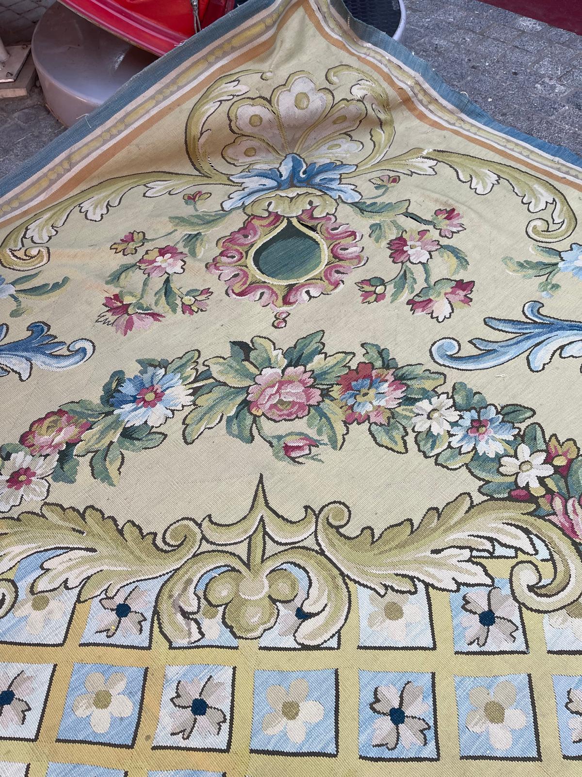 Wonderful palace size oversized antique French Aubusson rug carpet For Sale 6