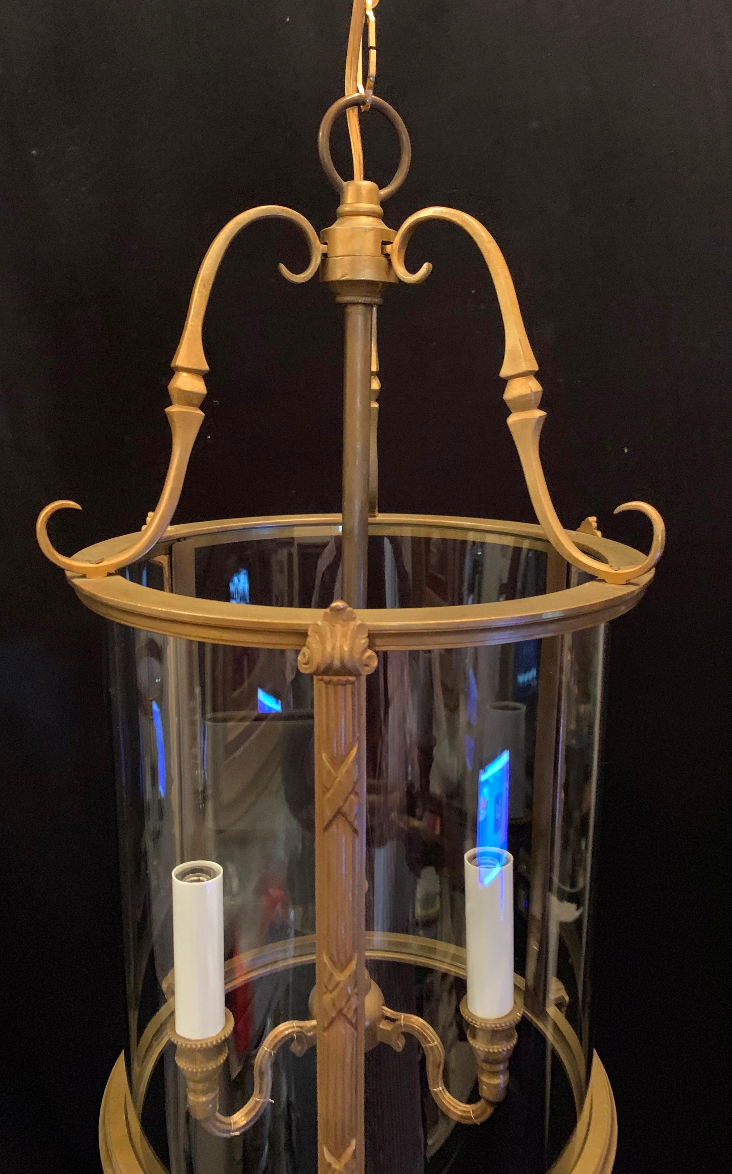 Wonderful Petite Gilt Bronze Readed X-Pattern Curved Glass Lantern Fixture In Good Condition In Roslyn, NY