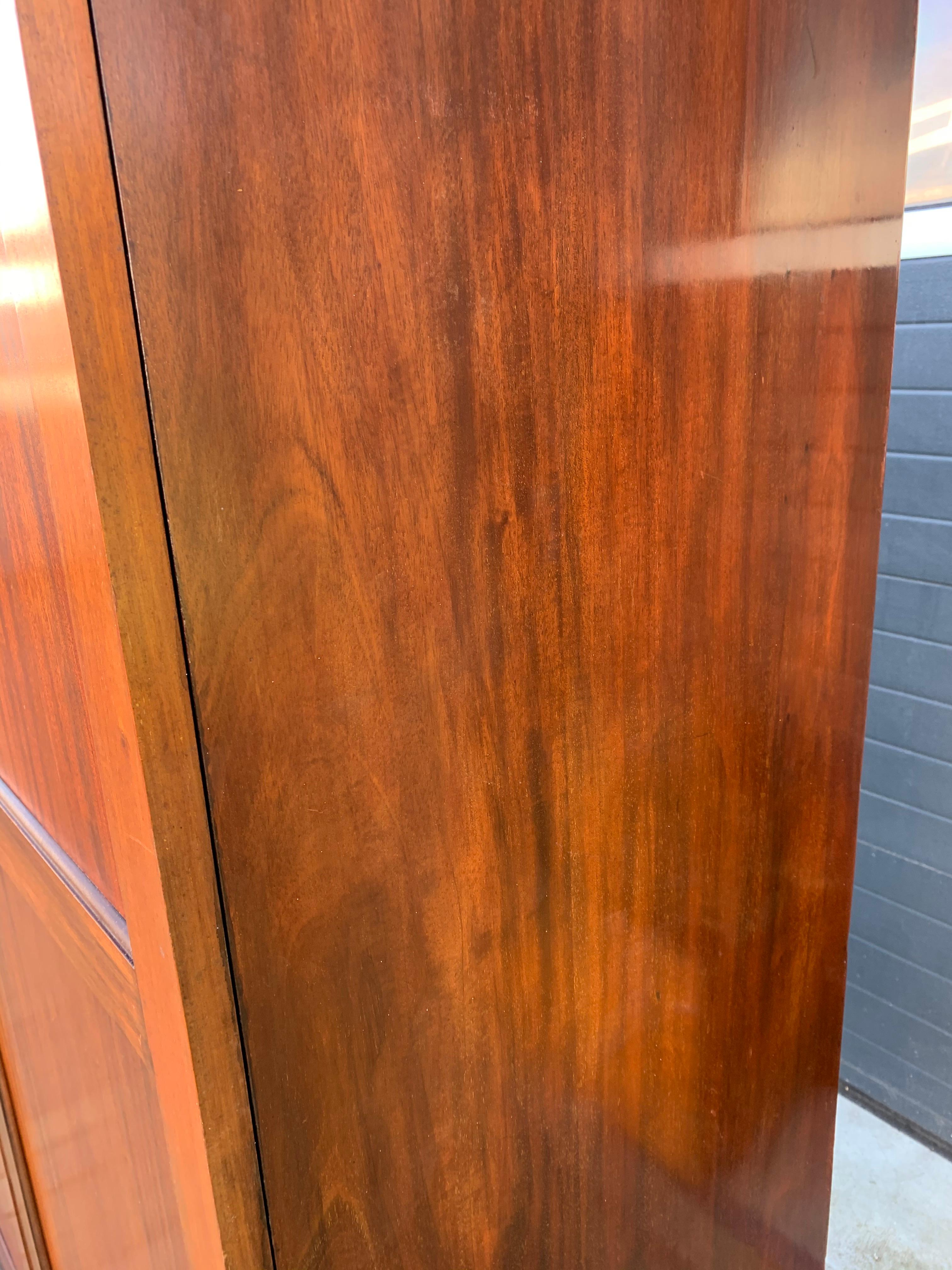 Wonderful & Practical Early 1900 English Mahogany Gentleman's Compactom Wardrobe 9