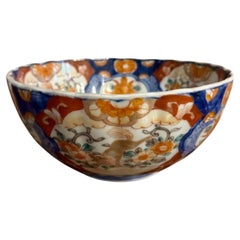 Splendida ciotola imari giapponese antica di qualità