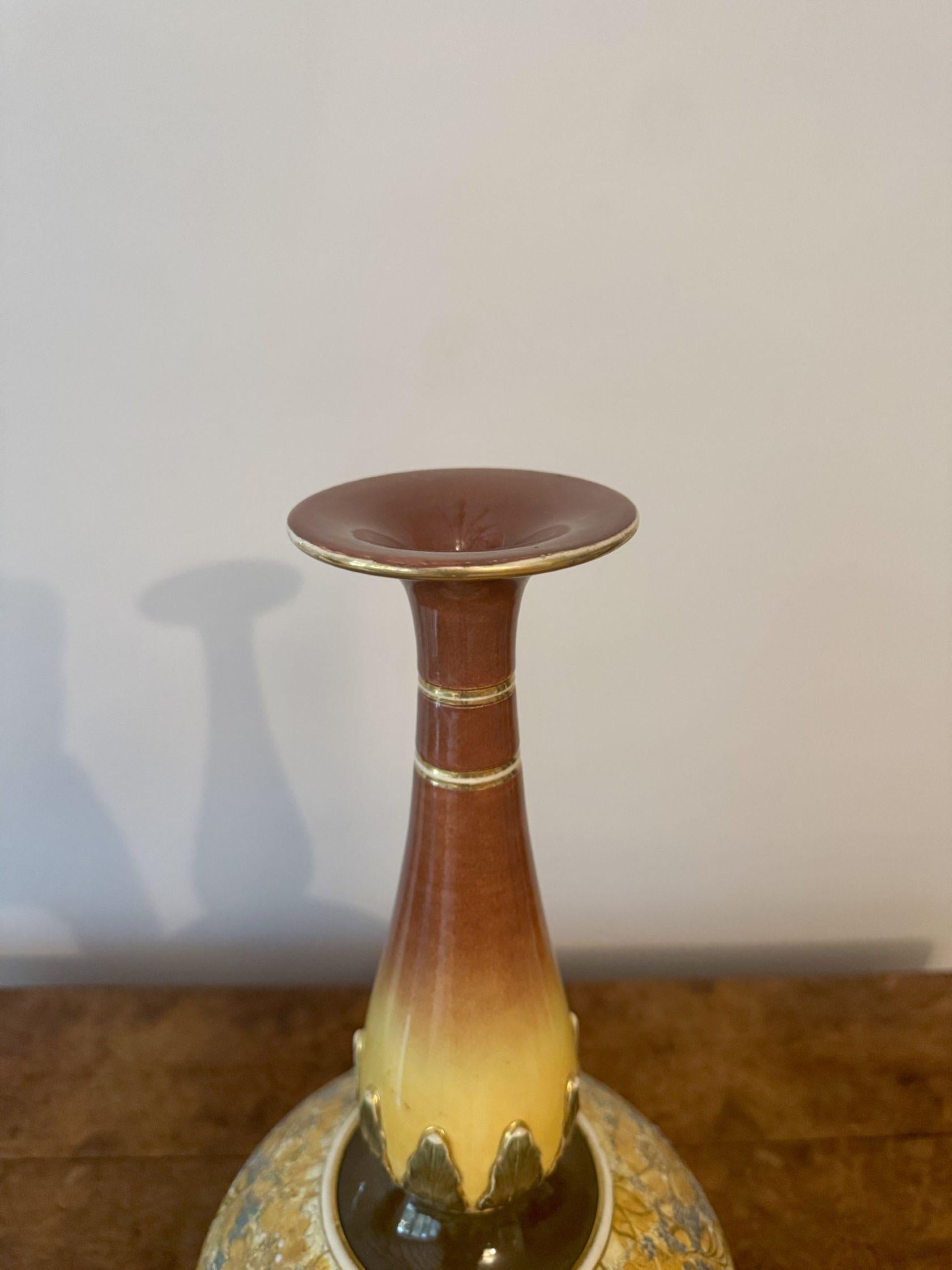 Vaso Doulton antico di grandi dimensioni e di ottima qualità in vendita 1