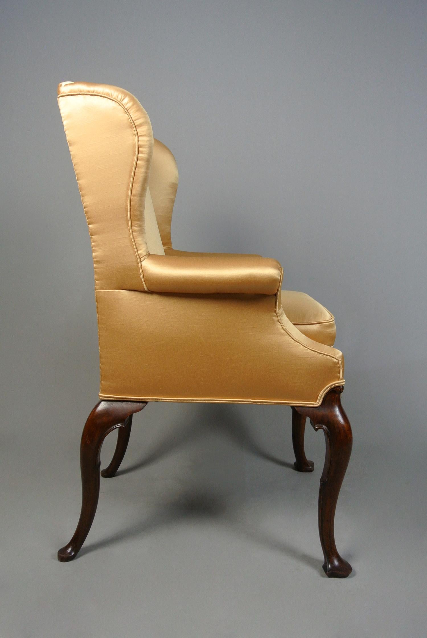 Meravigliosa poltrona ad ala in legno di noce Queen Anne Design C.C. 1880 In condizioni buone in vendita a Heathfield, GB