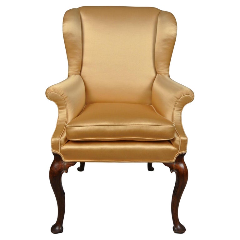 Meravigliosa poltrona ad ala in legno di noce Queen Anne Design