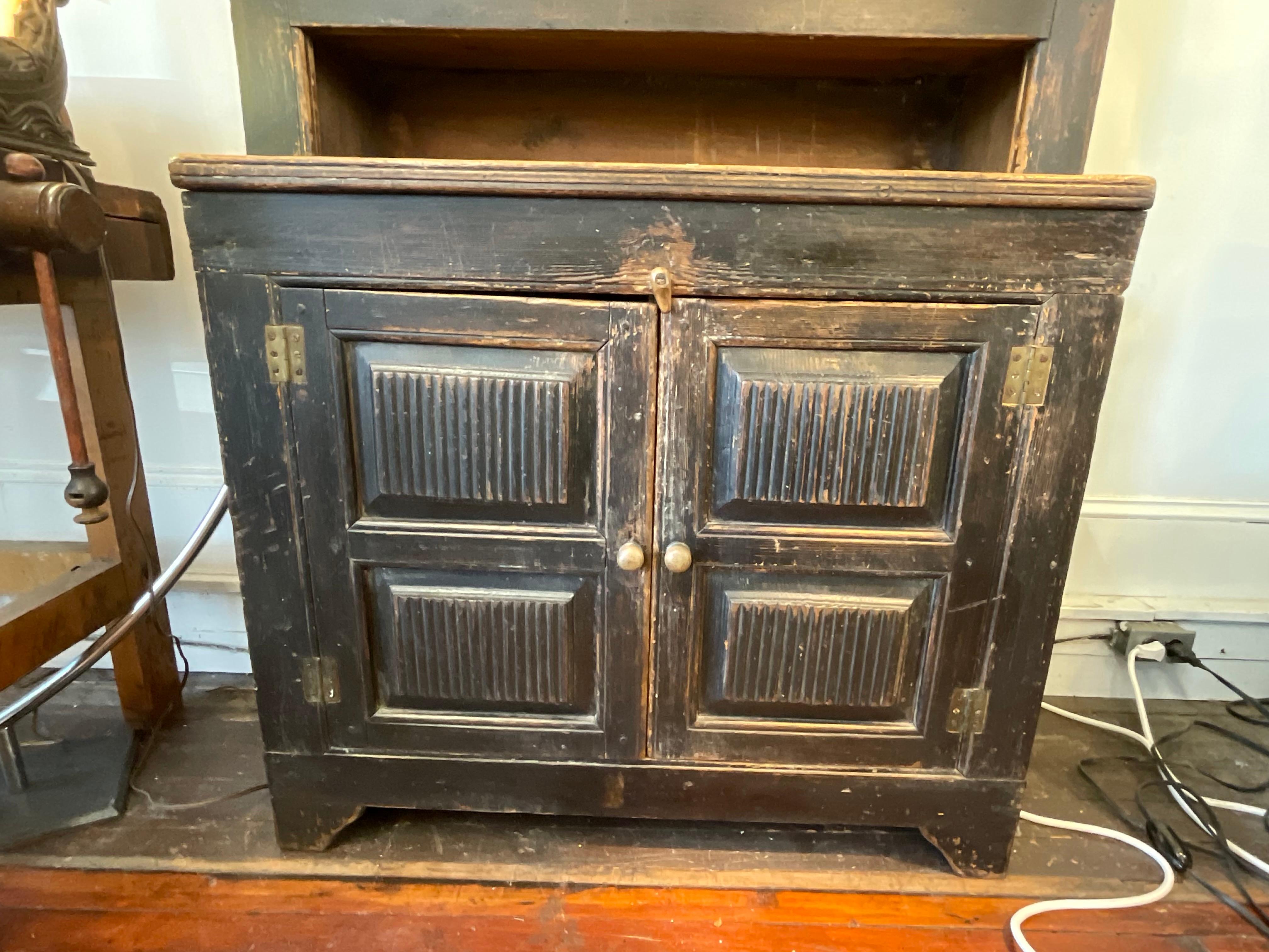 Wonderful Rare Distressed Early 19th Century Canadian Hutch Cupboard 5