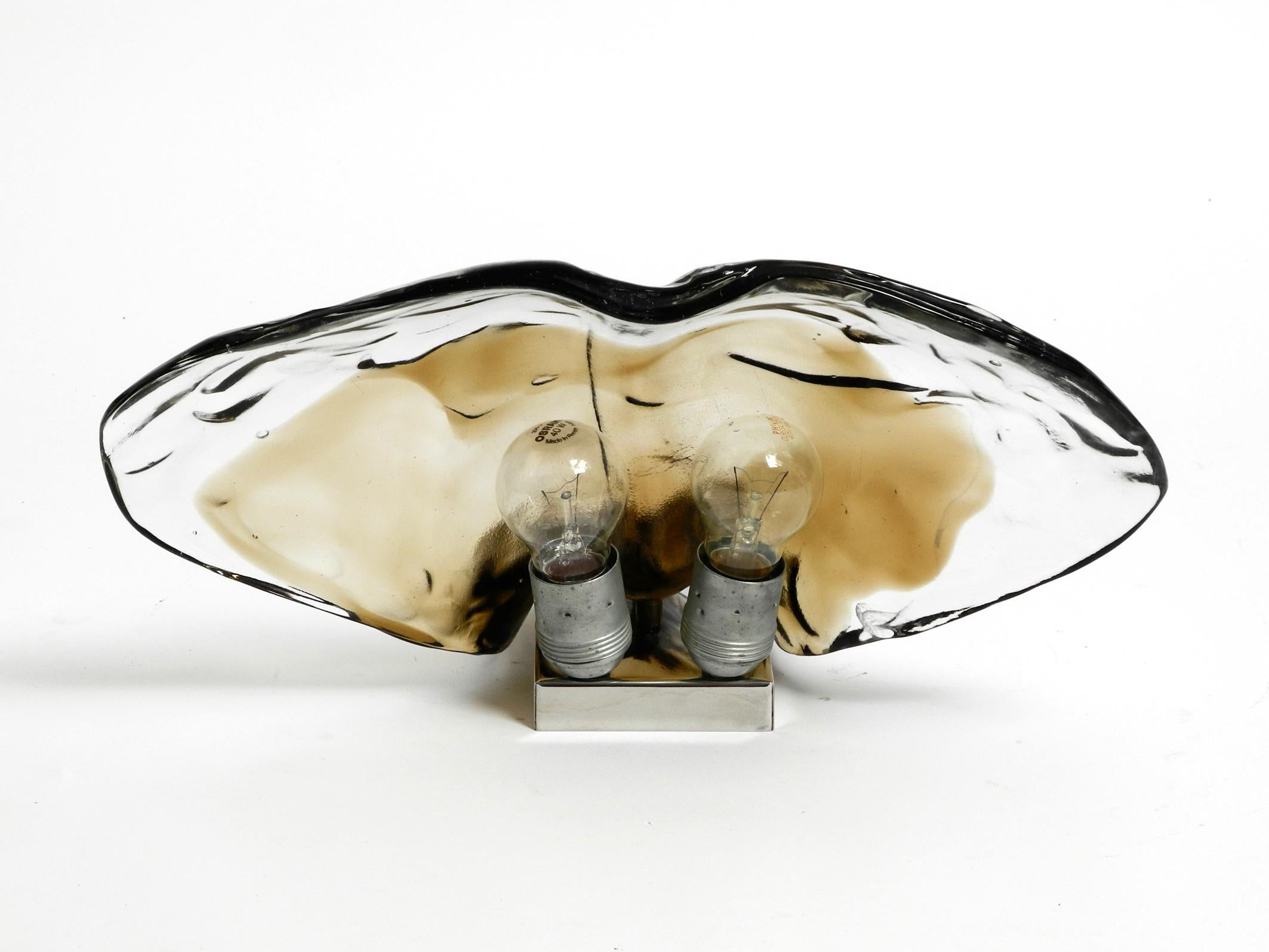 Wonderful Rare Original 1960s J.T. Kalmar Heavy Ice Glass Blossom Wall Lamp In Good Condition In München, DE