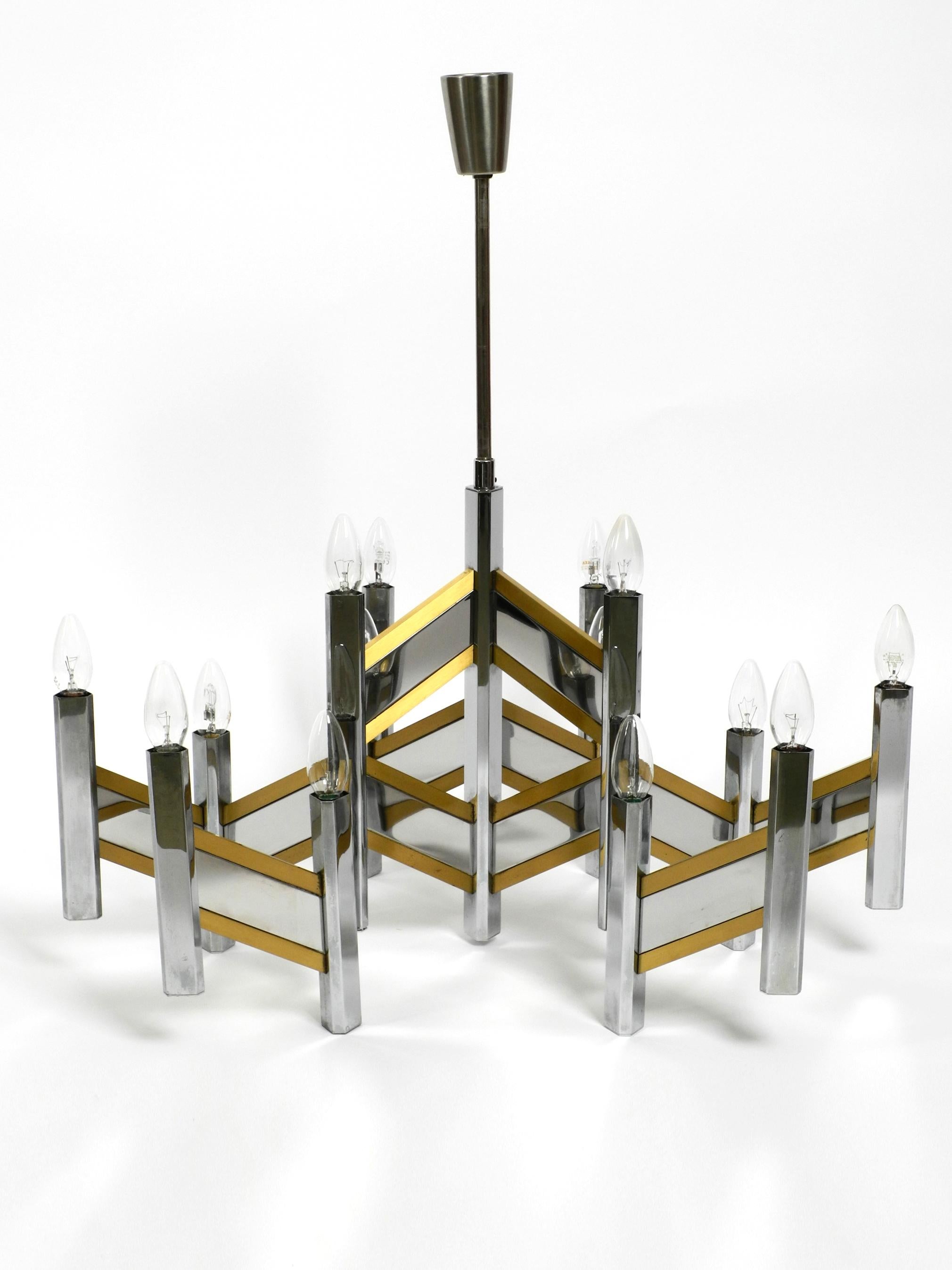 Wonderful Rare XXL 1970s 15 Armed Chandelier by Gaetano Sciolari Made in Italy 3