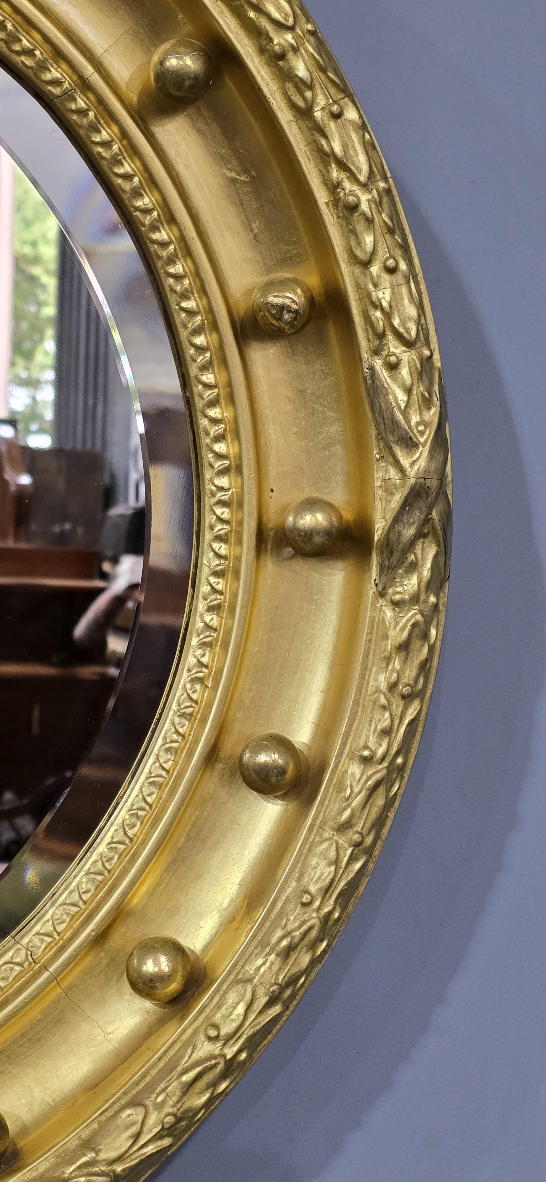 Wonderful Regency Round Gilt Mirror In Good Condition For Sale In Swadlincote, GB