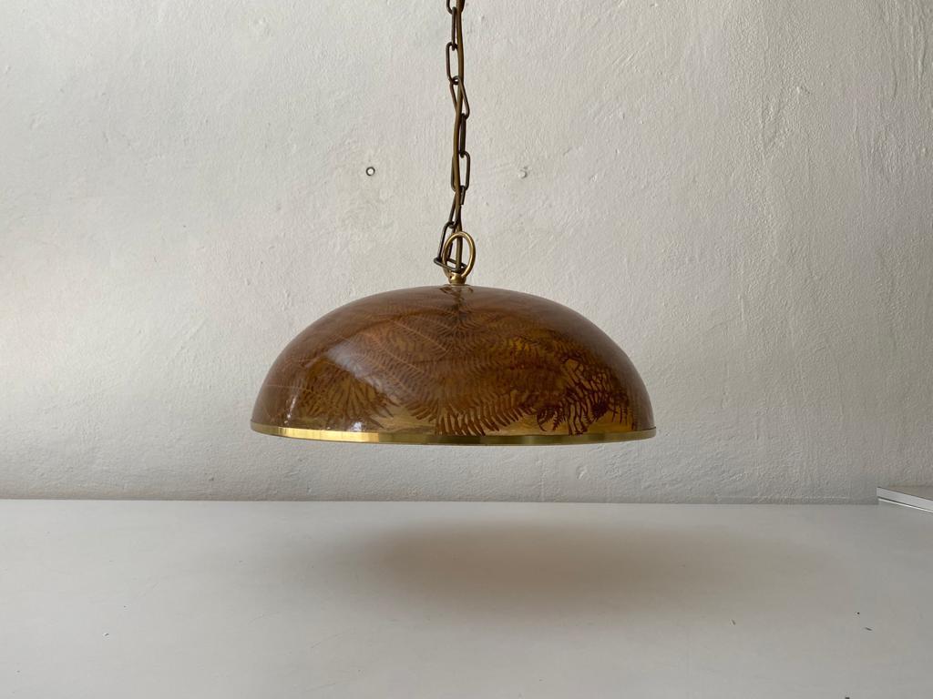 Late 20th Century Wonderful Resin Shade with Real Leafs Pendant Lamp, 1970s Italy