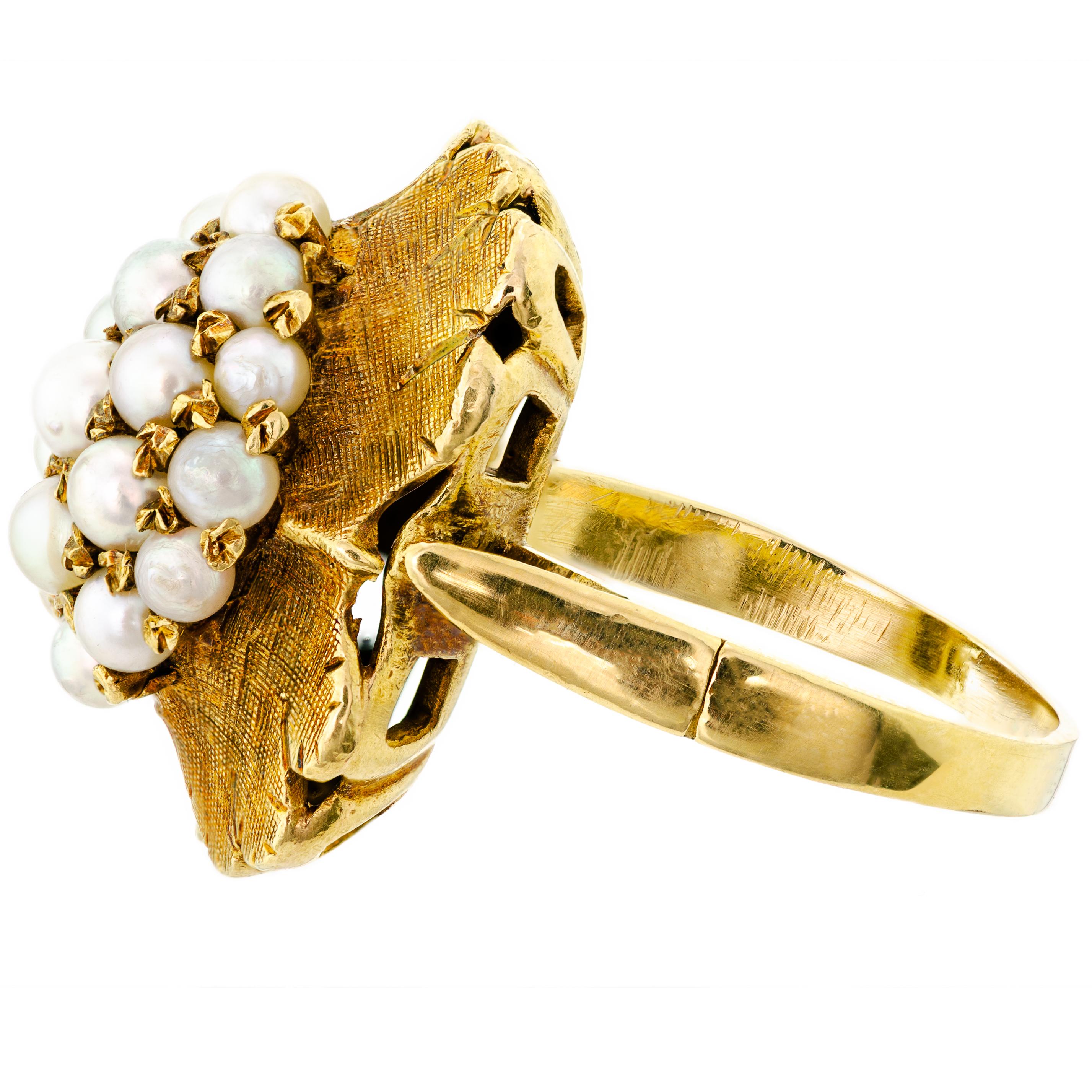 Women's Wonderful Retro Circa 1945 Dome Bombe Style Cultured Pearl and 14Kt Yellow Gold  For Sale
