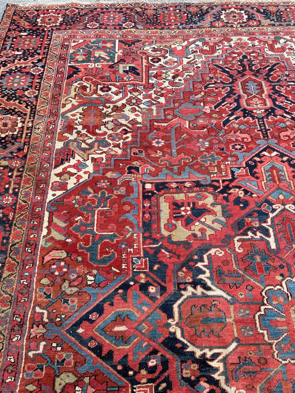 Bobyrug’s Wonderful room size antique Heriz style rug  In Good Condition For Sale In Saint Ouen, FR