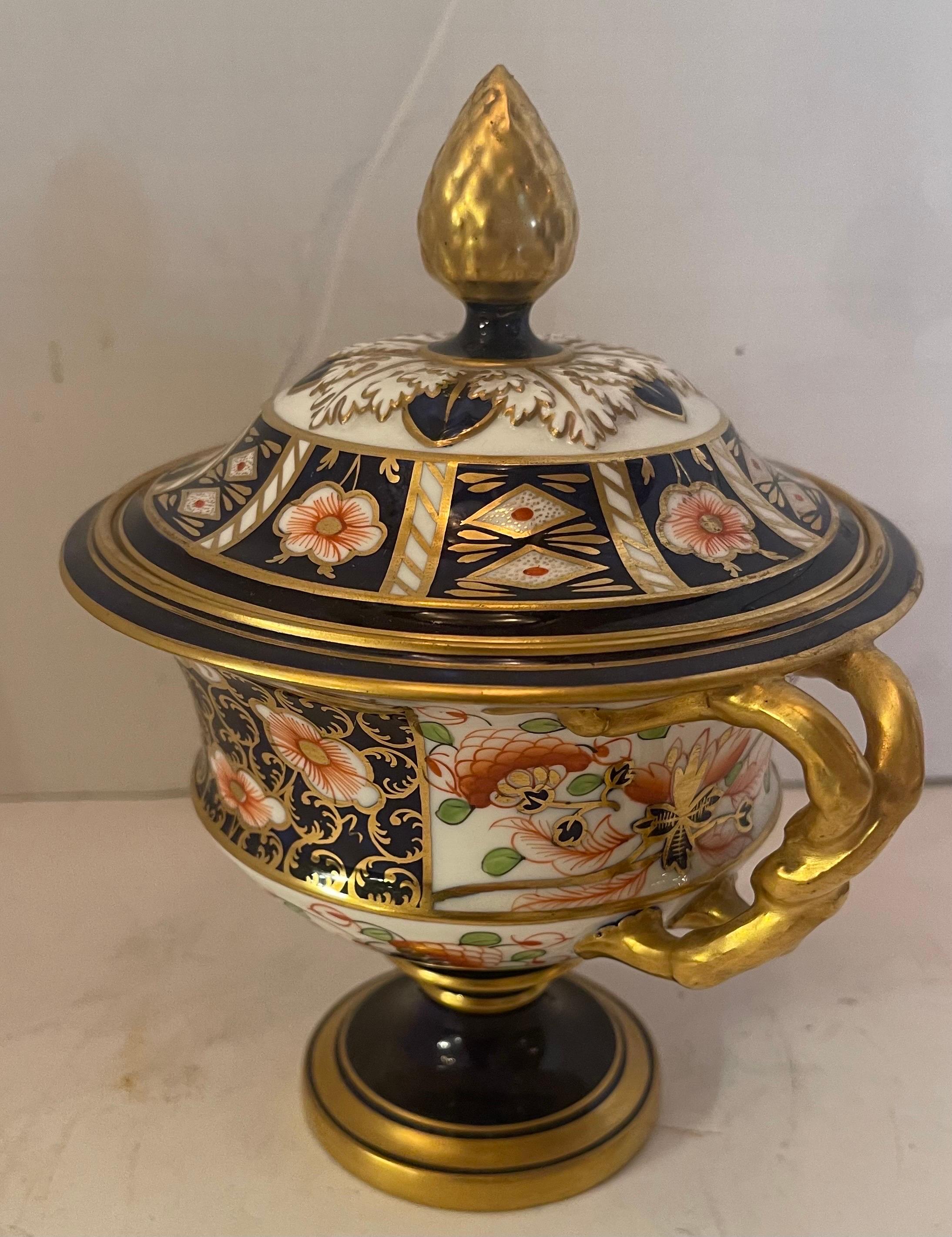 A Wonderful Royal Crown Derby Traditional Imari Urn / Centerpiece With Lid And Having Handles