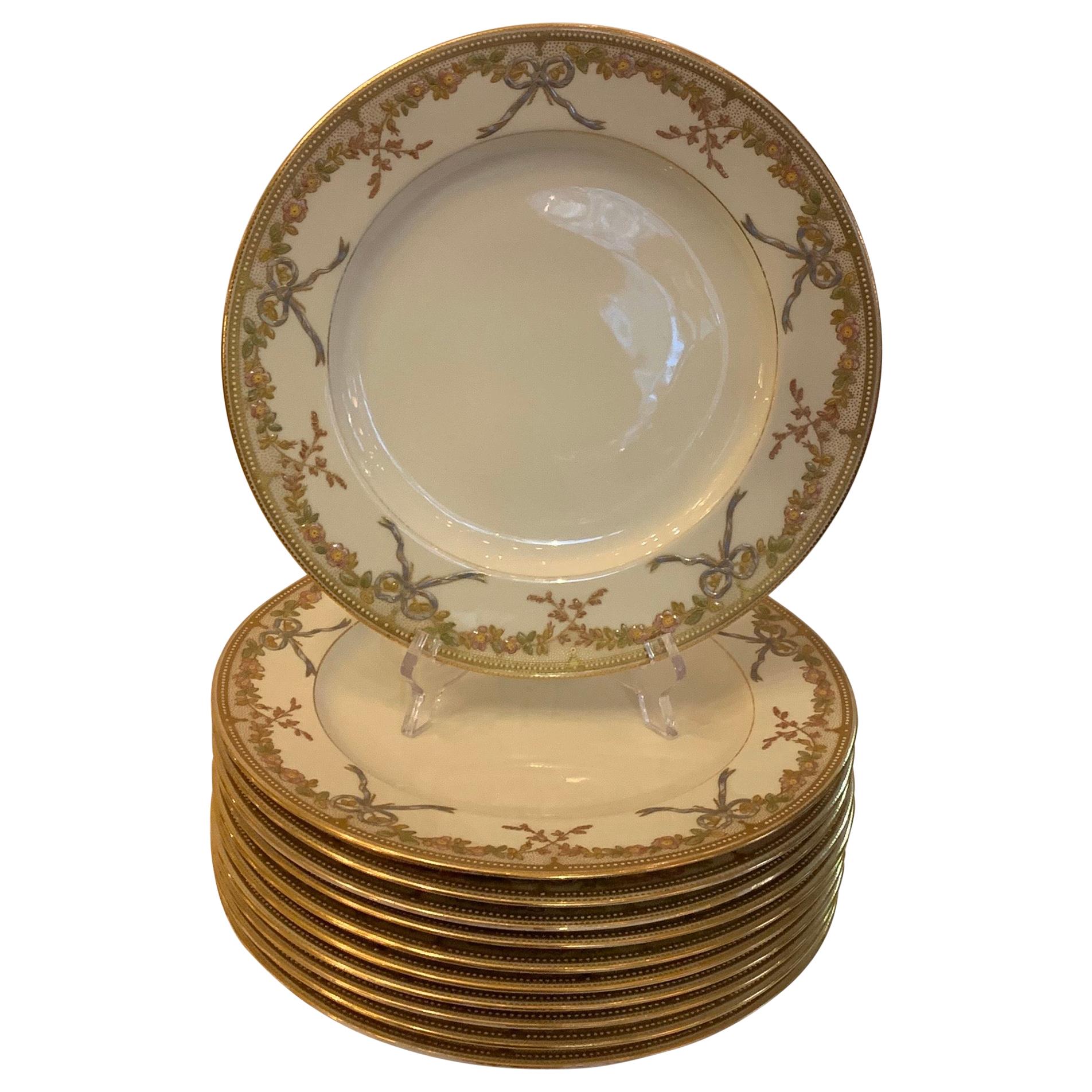 Merveilleux service 11 assiettes plates en porcelaine Copeland à fleurs peintes à la main en vente