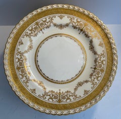 Splendido servizio di 12 piatti da pranzo Minton Ovington's Raised Gold dipinti a mano